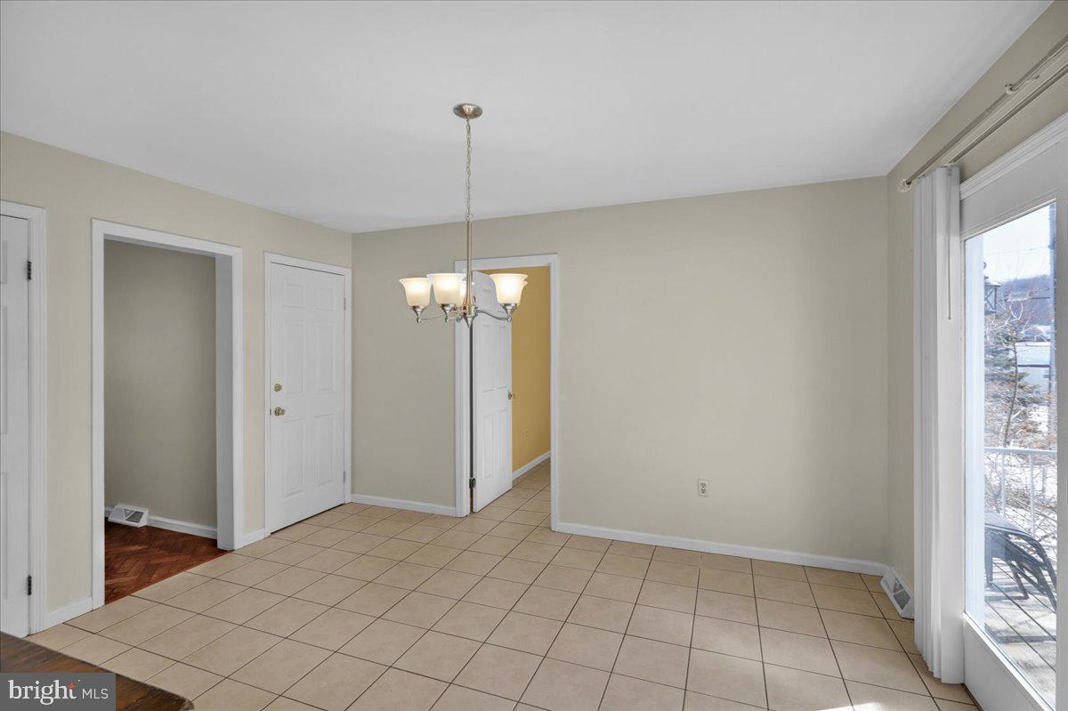 OVERBROOK - Residential