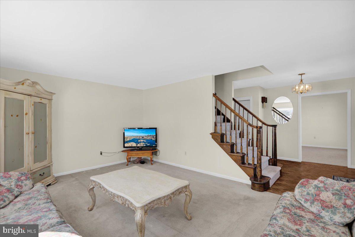 OVERBROOK - Residential