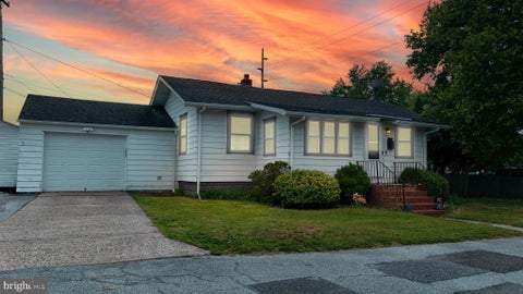 Photo of 257 G Street, CARNEYS POINT, NJ 08069 (MLS # NJSA2019034)