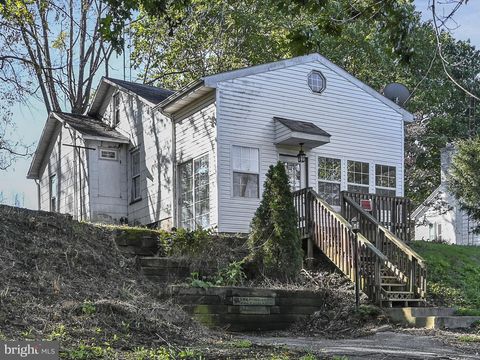 1734 THOMPSON AVENUE ANNVILLE PA 17003