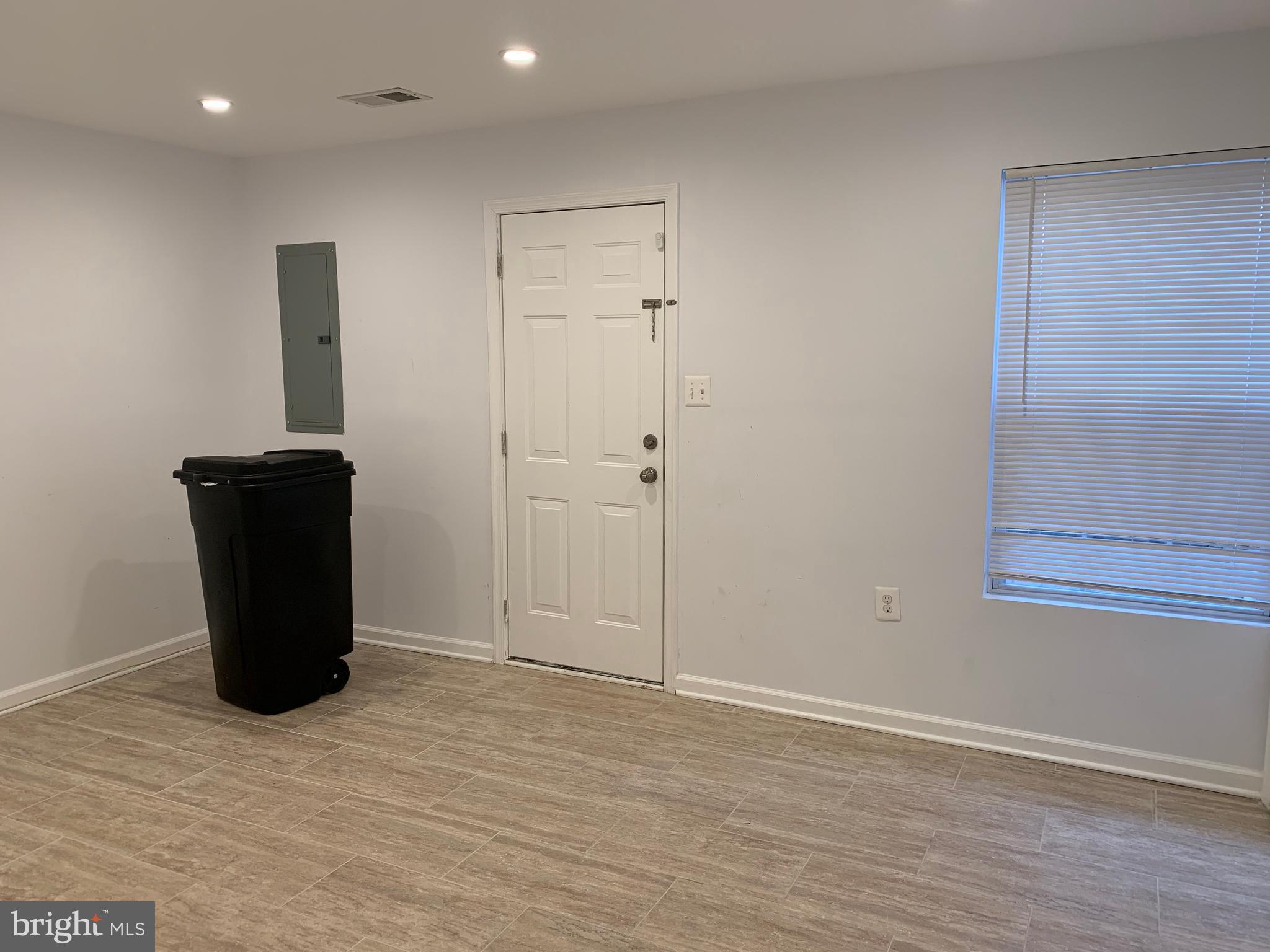 TOWELLS - Residential Lease