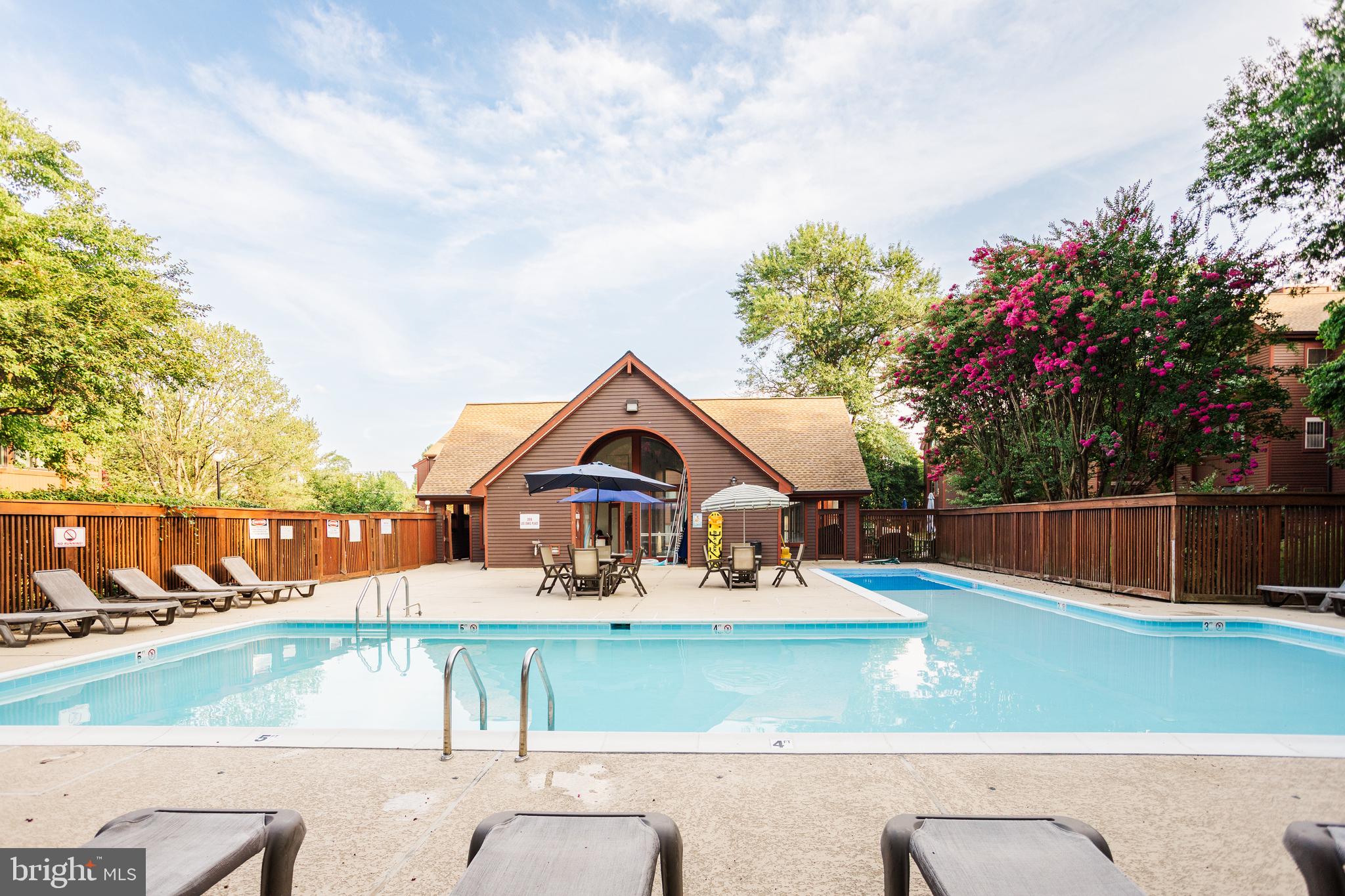 LEE OAKS - Residential Lease