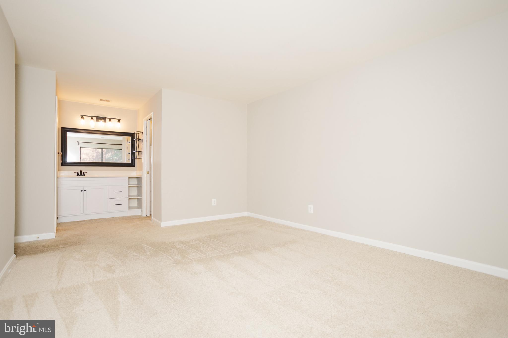 LEE OAKS - Residential Lease