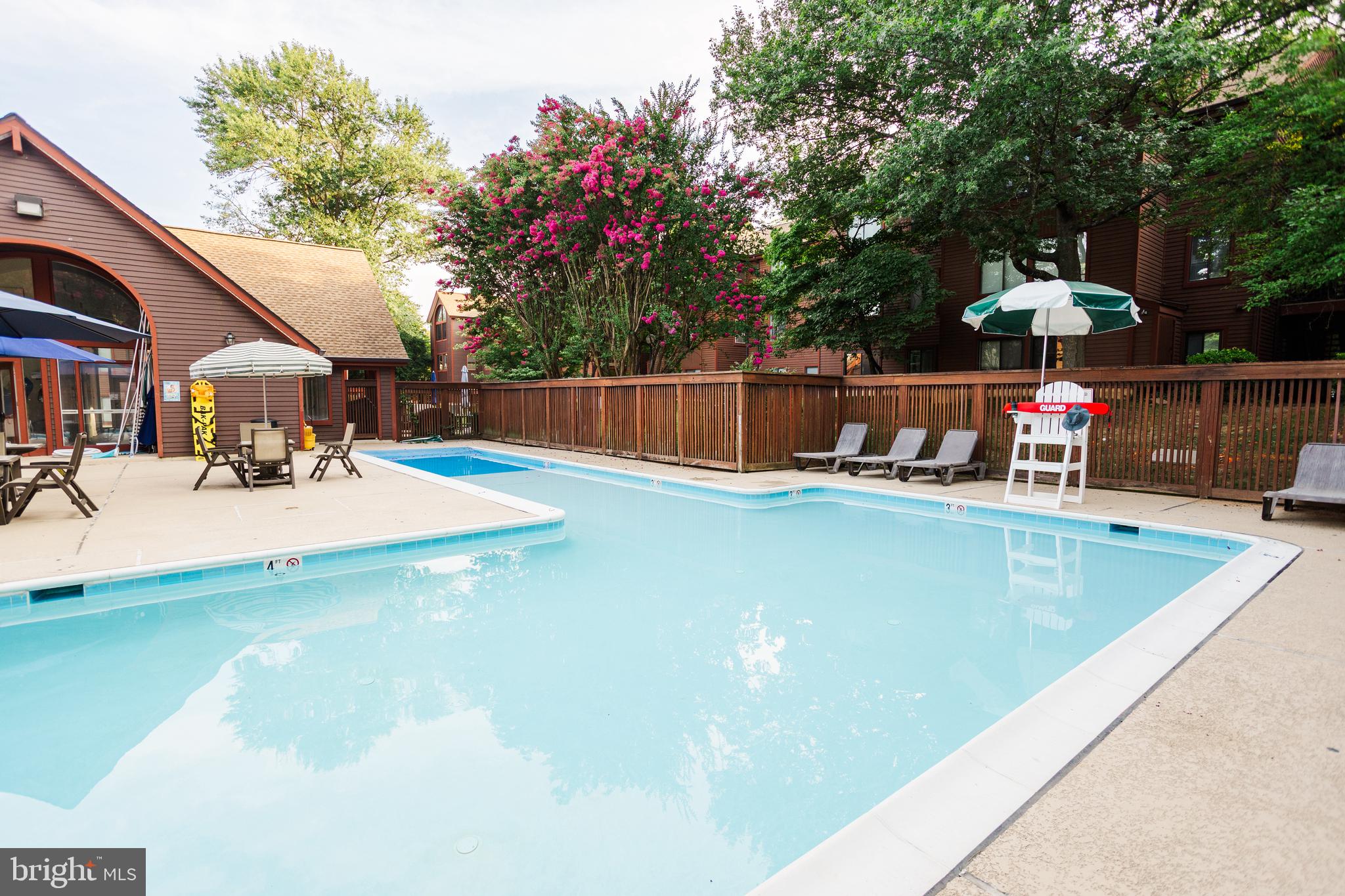 LEE OAKS - Residential Lease