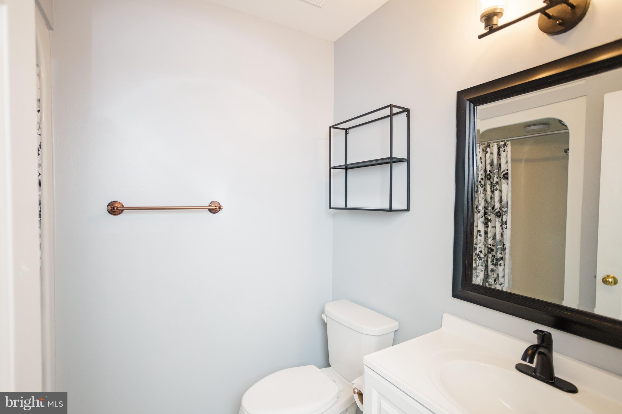 LEE OAKS - Residential Lease