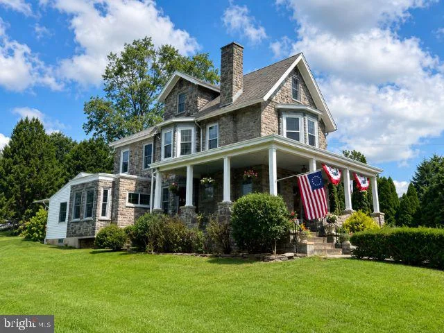 4021 Center Avenue, Lafayette Hill, PA, 19444