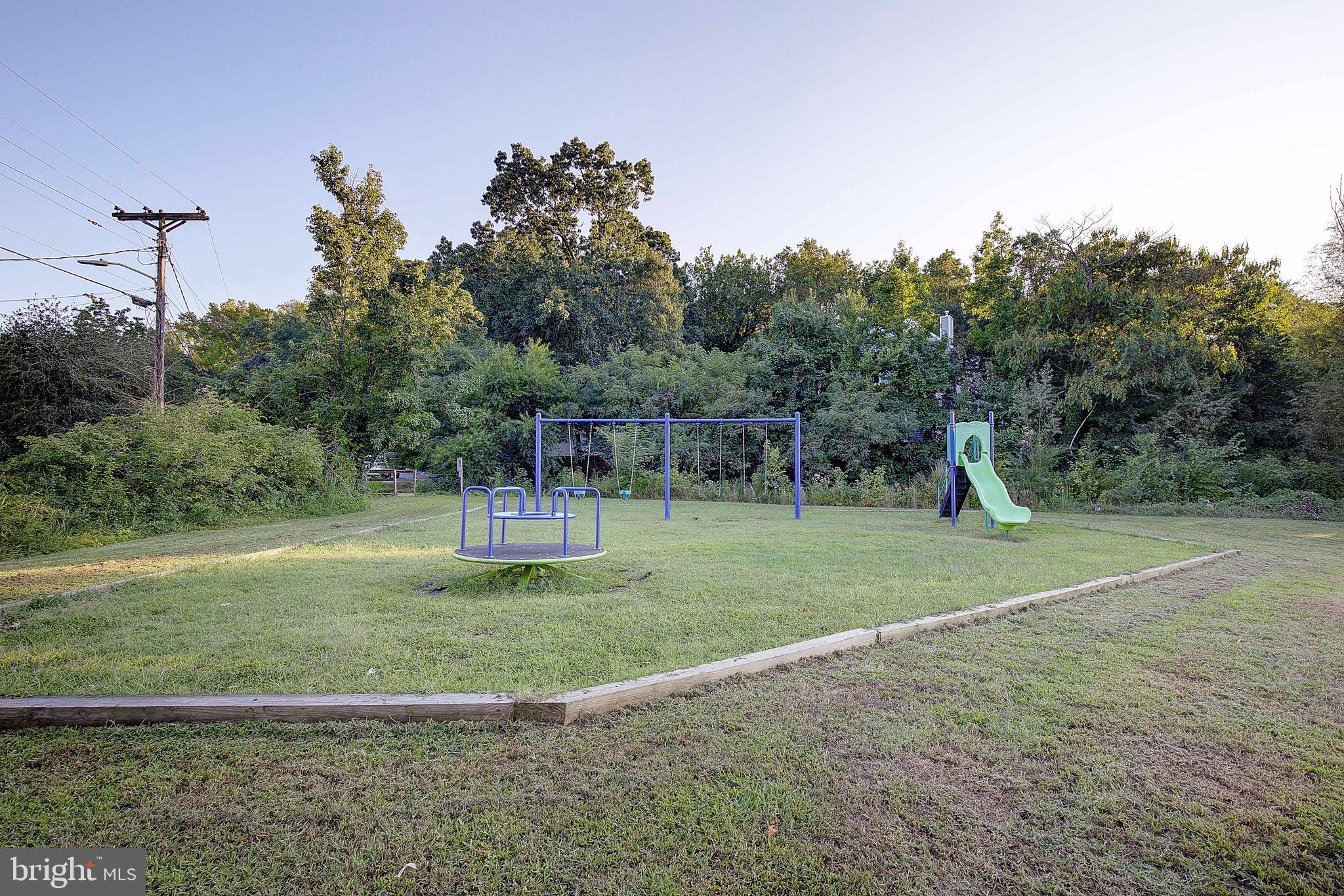 HOLLY HILL HARBOR - Residential