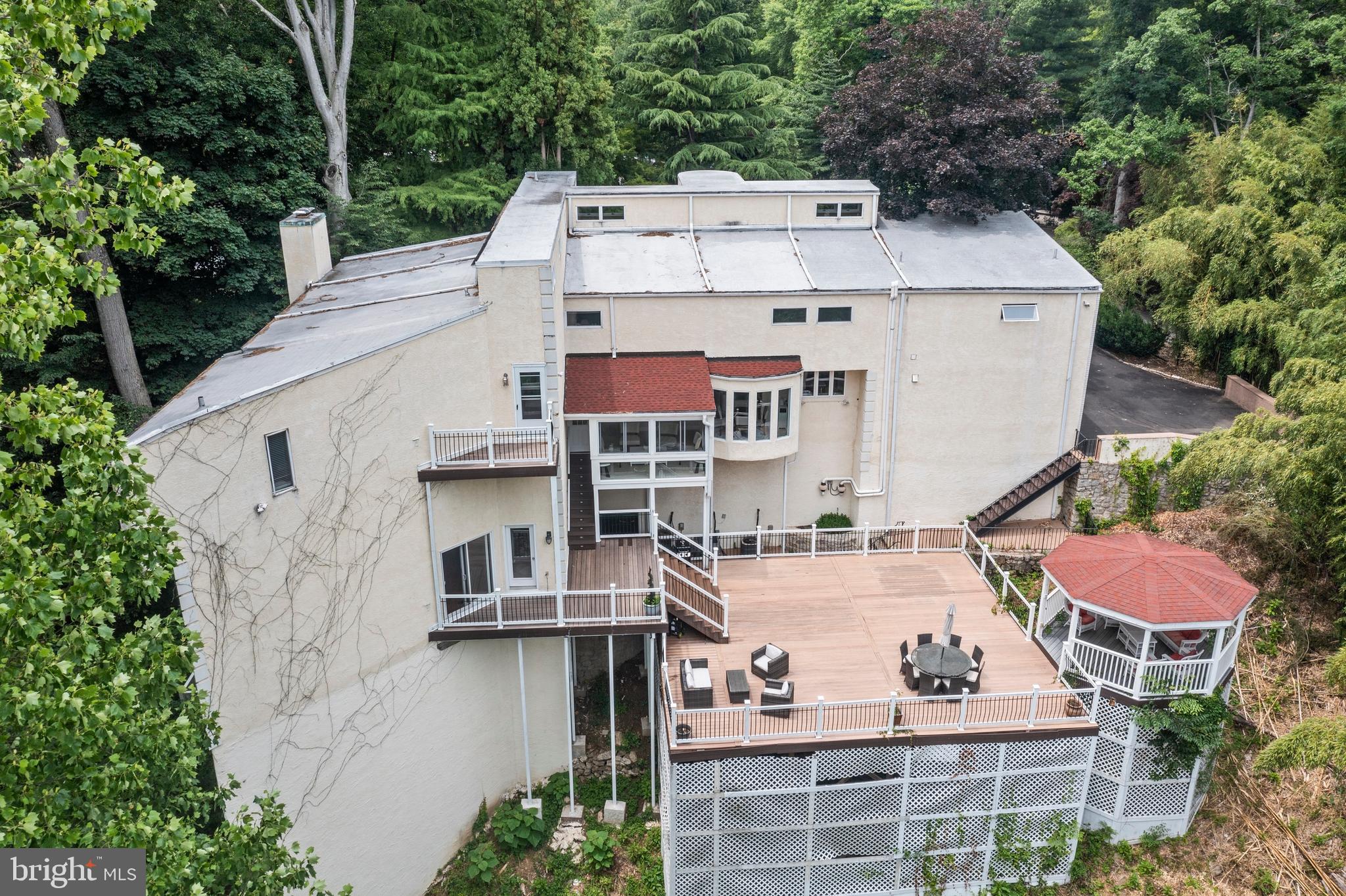 OAK HILL - Residential