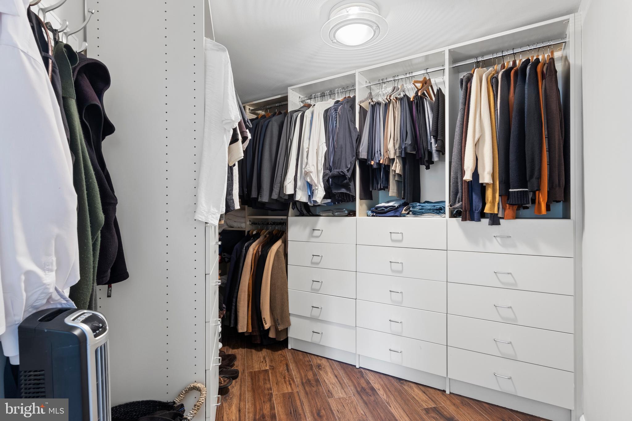 OAK HILL - Residential