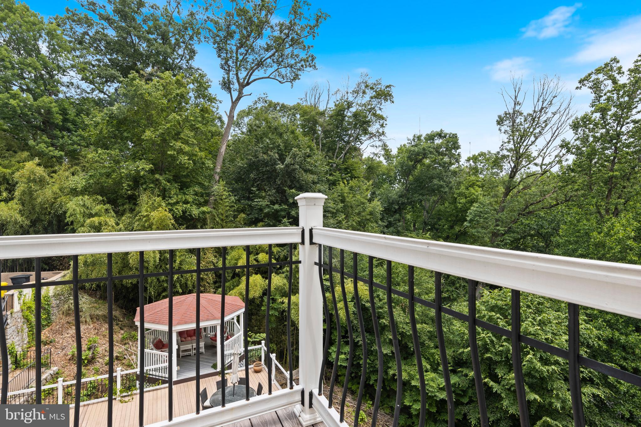 OAK HILL - Residential