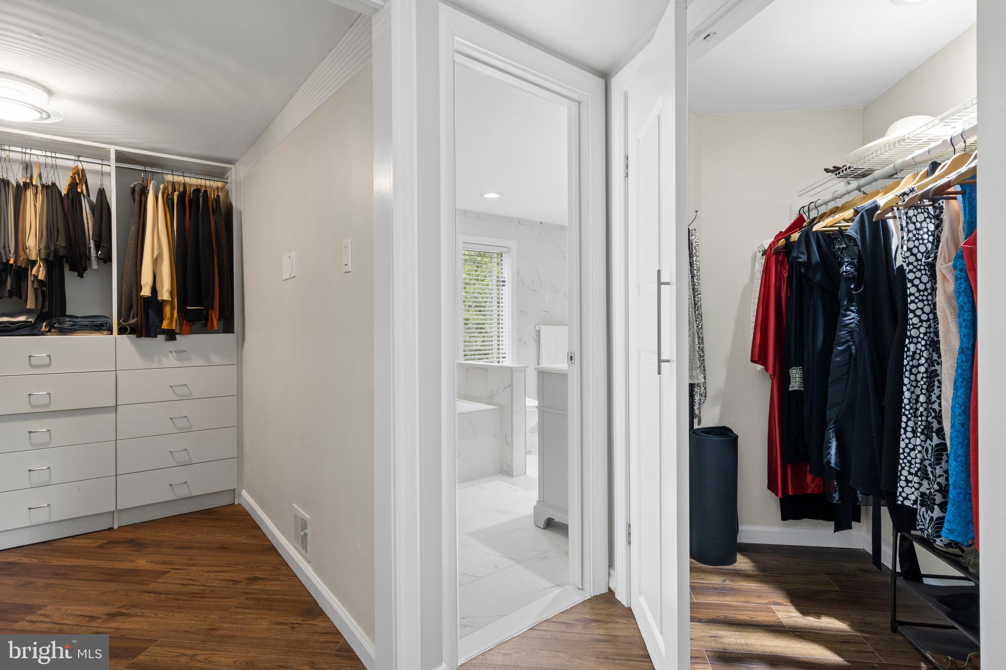 OAK HILL - Residential