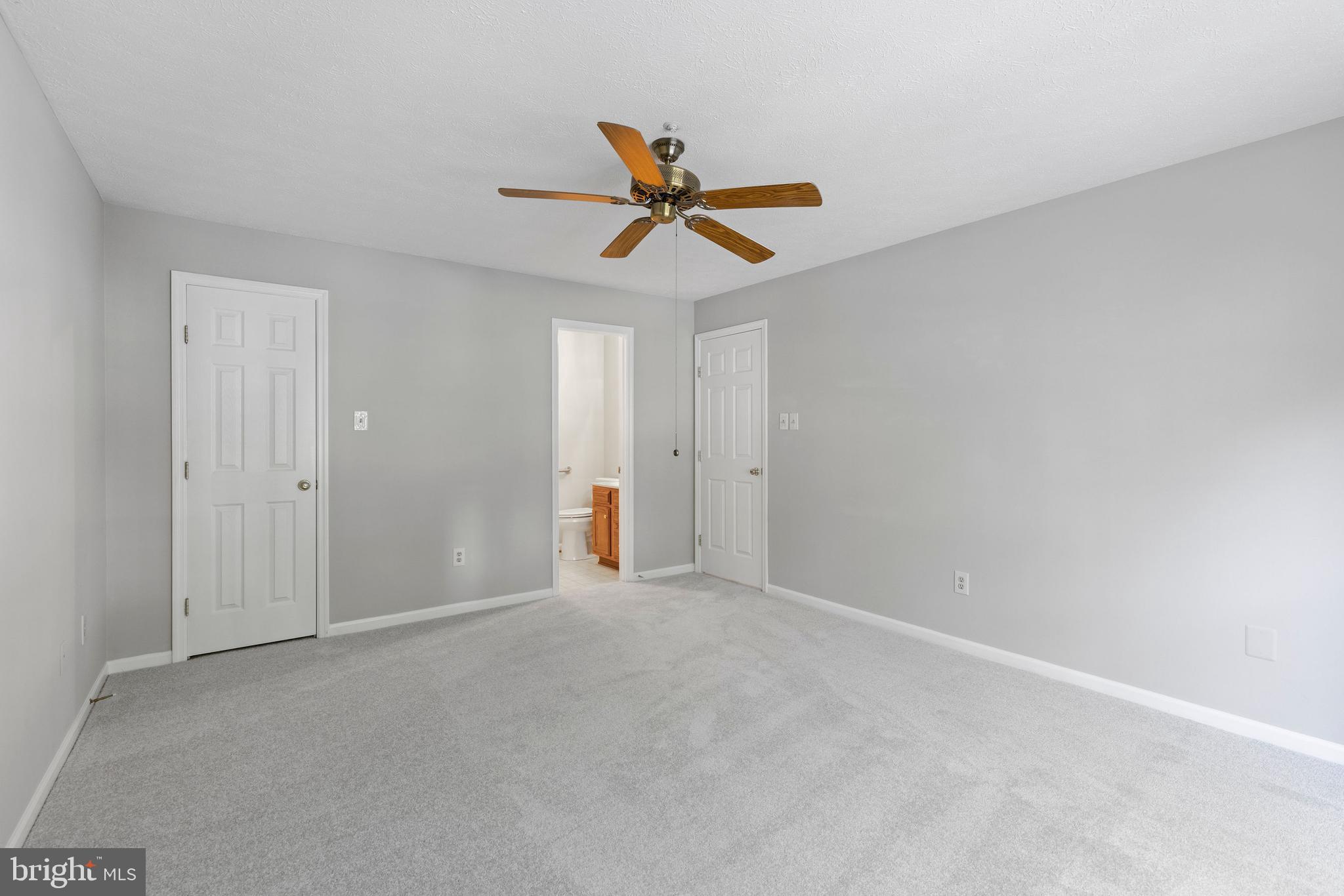 BRENTWOOD CONDO - Residential