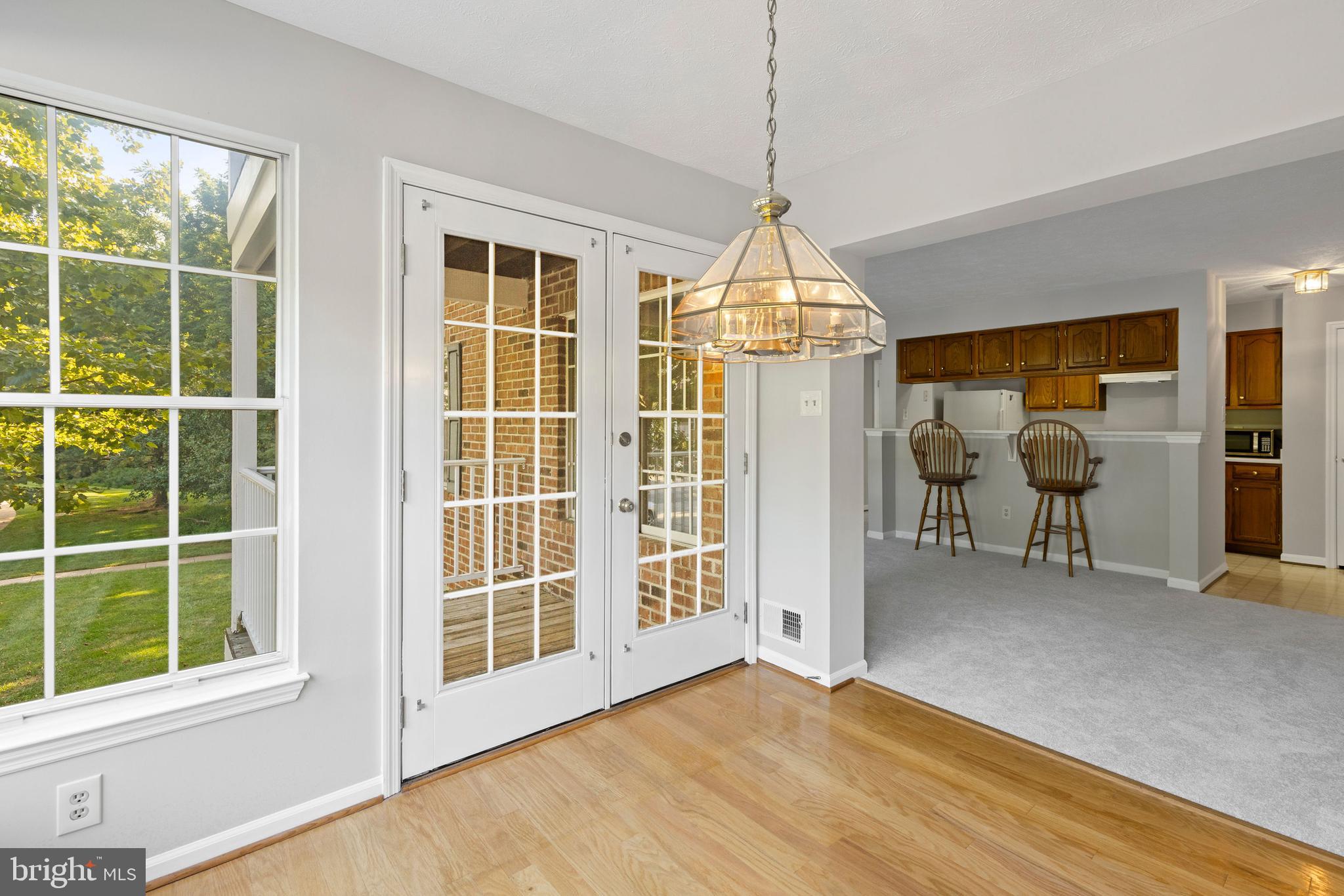 BRENTWOOD CONDO - Residential