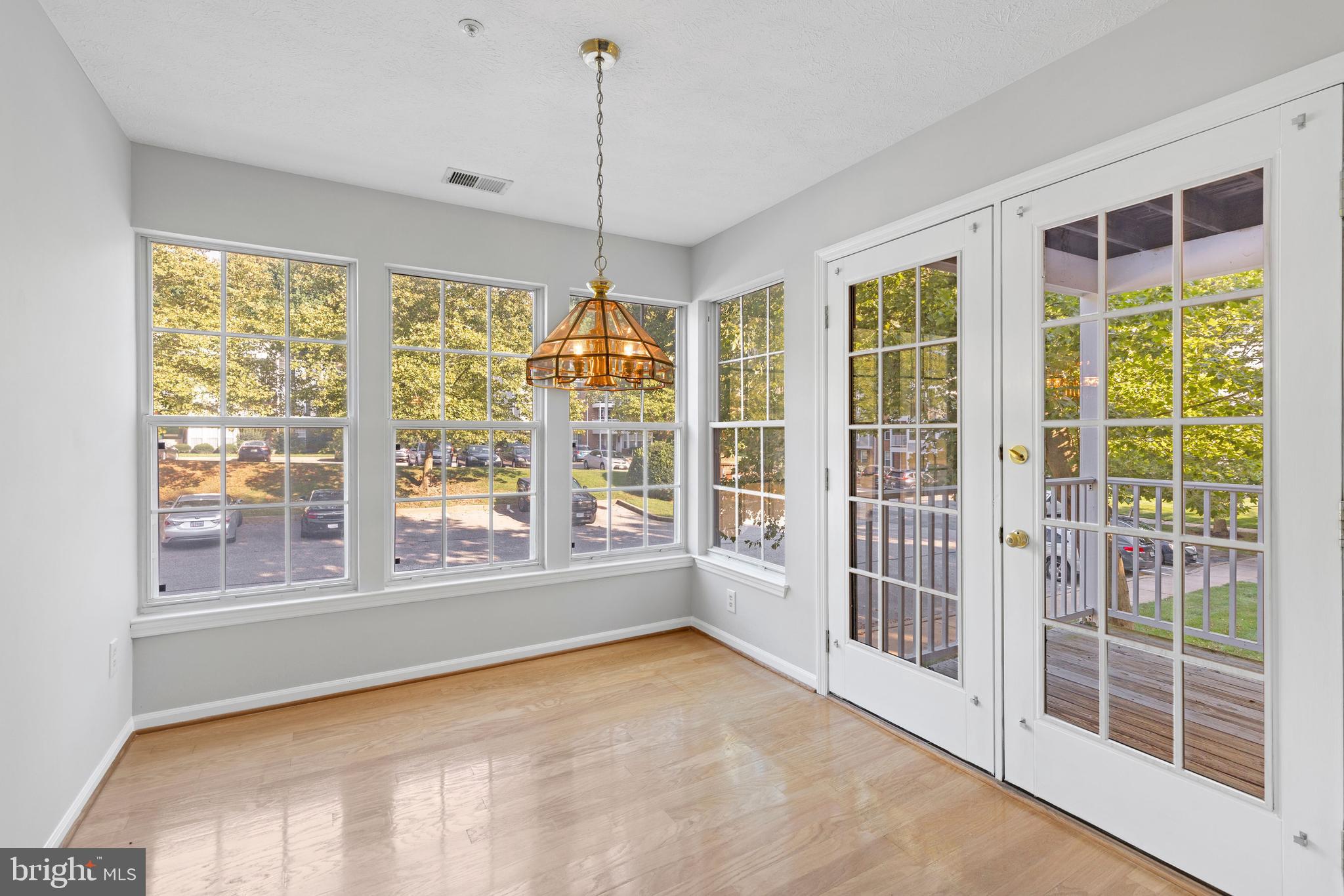 BRENTWOOD CONDO - Residential