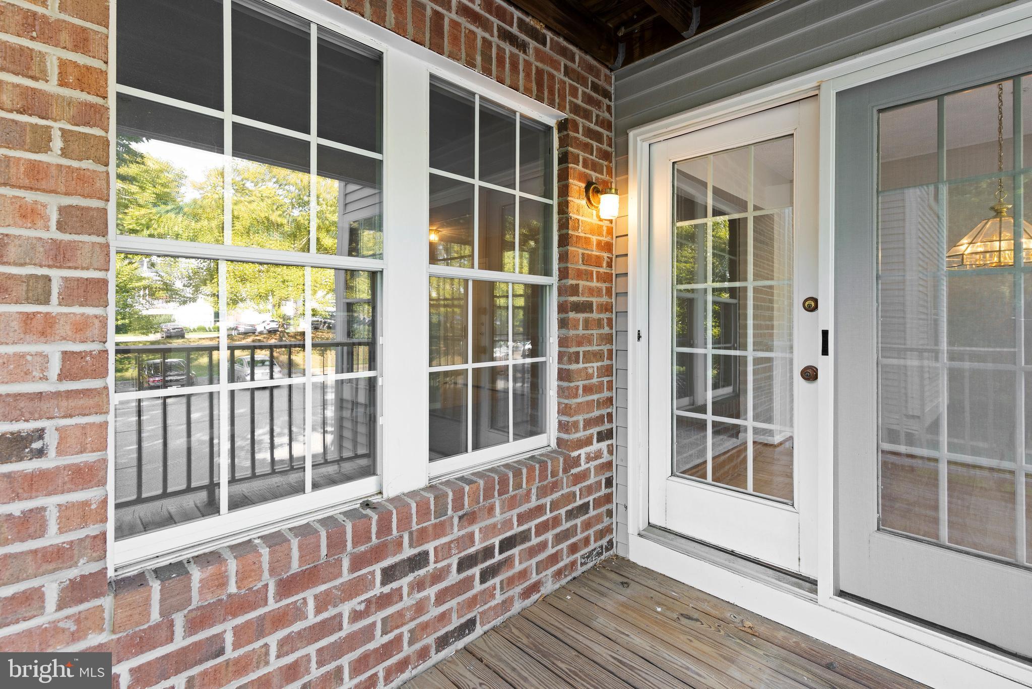 BRENTWOOD CONDO - Residential