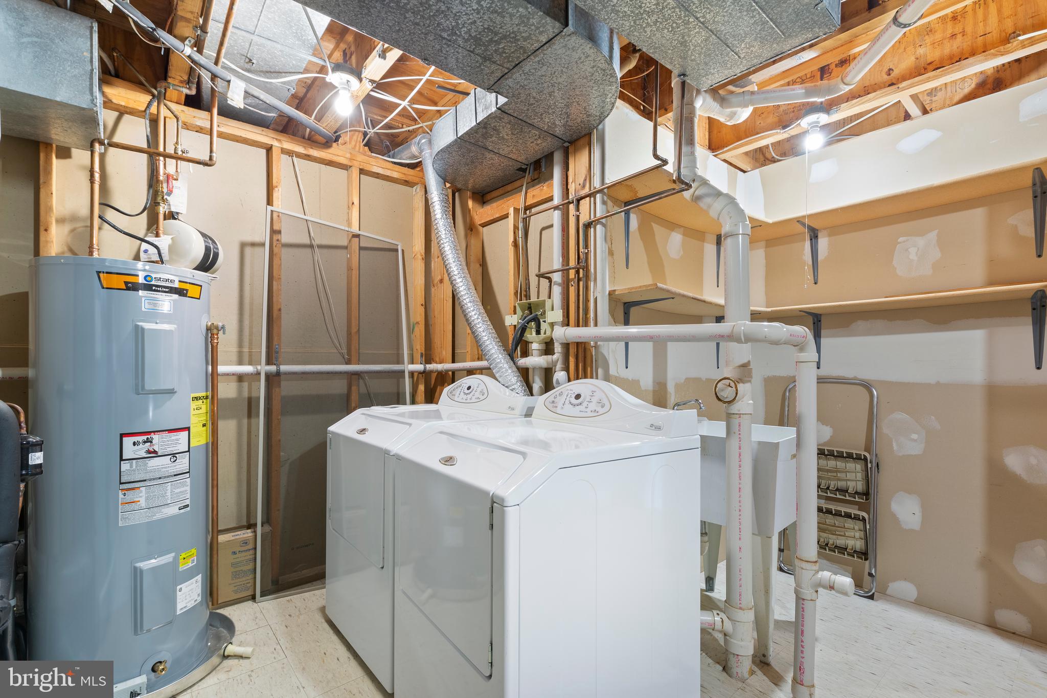 CEDARS OF TYSONS - Residential