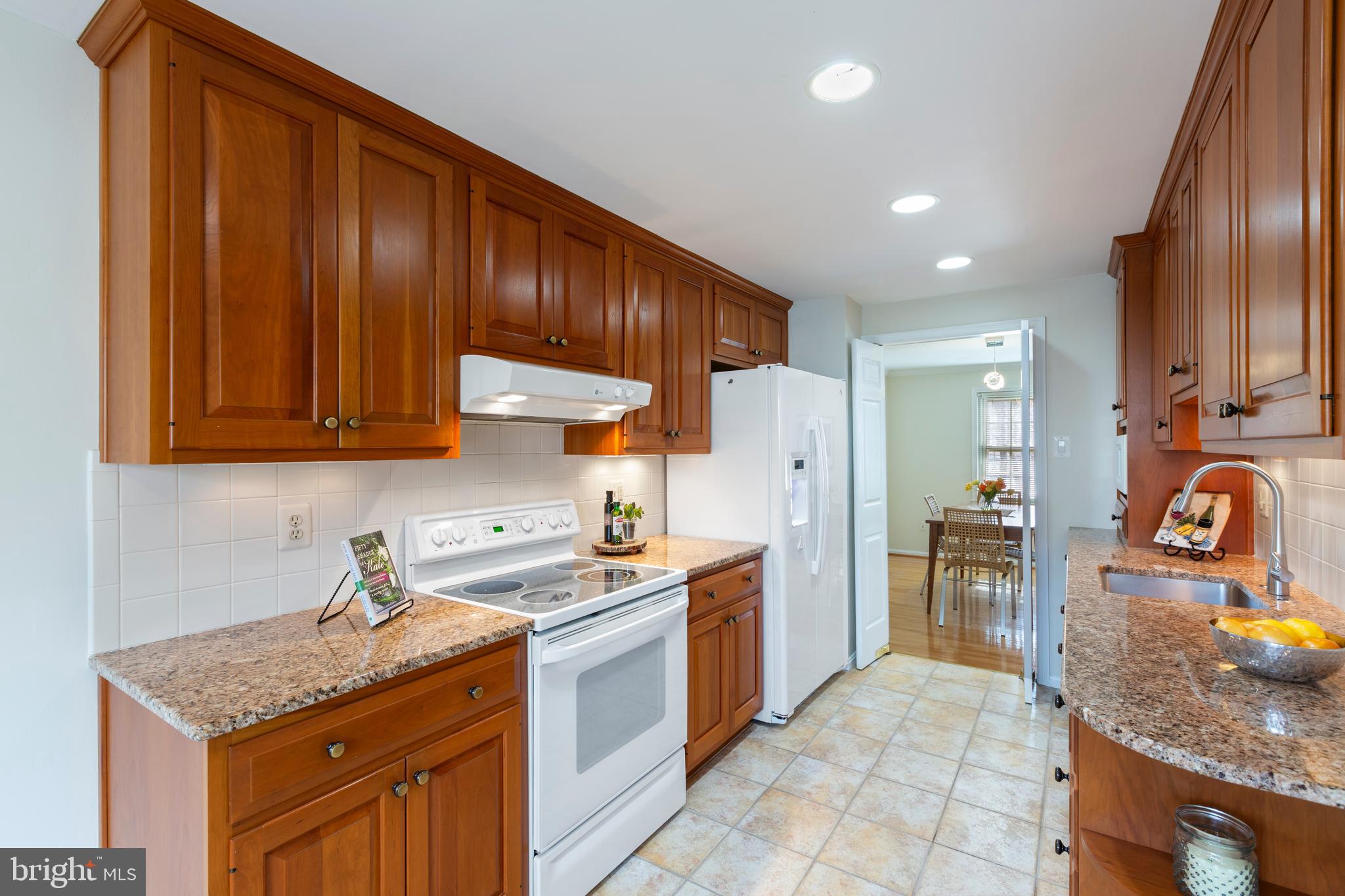 CEDARS OF TYSONS - Residential