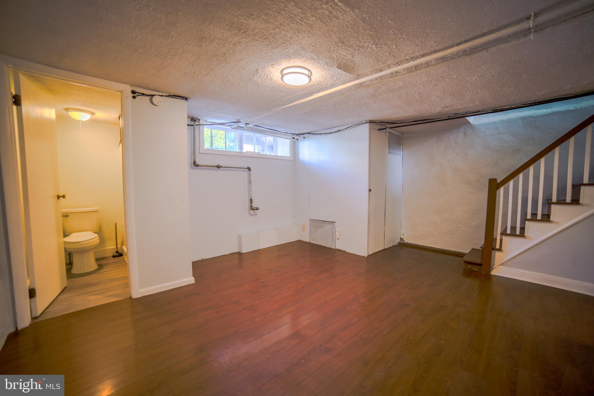 STONEHURST - Residential Lease