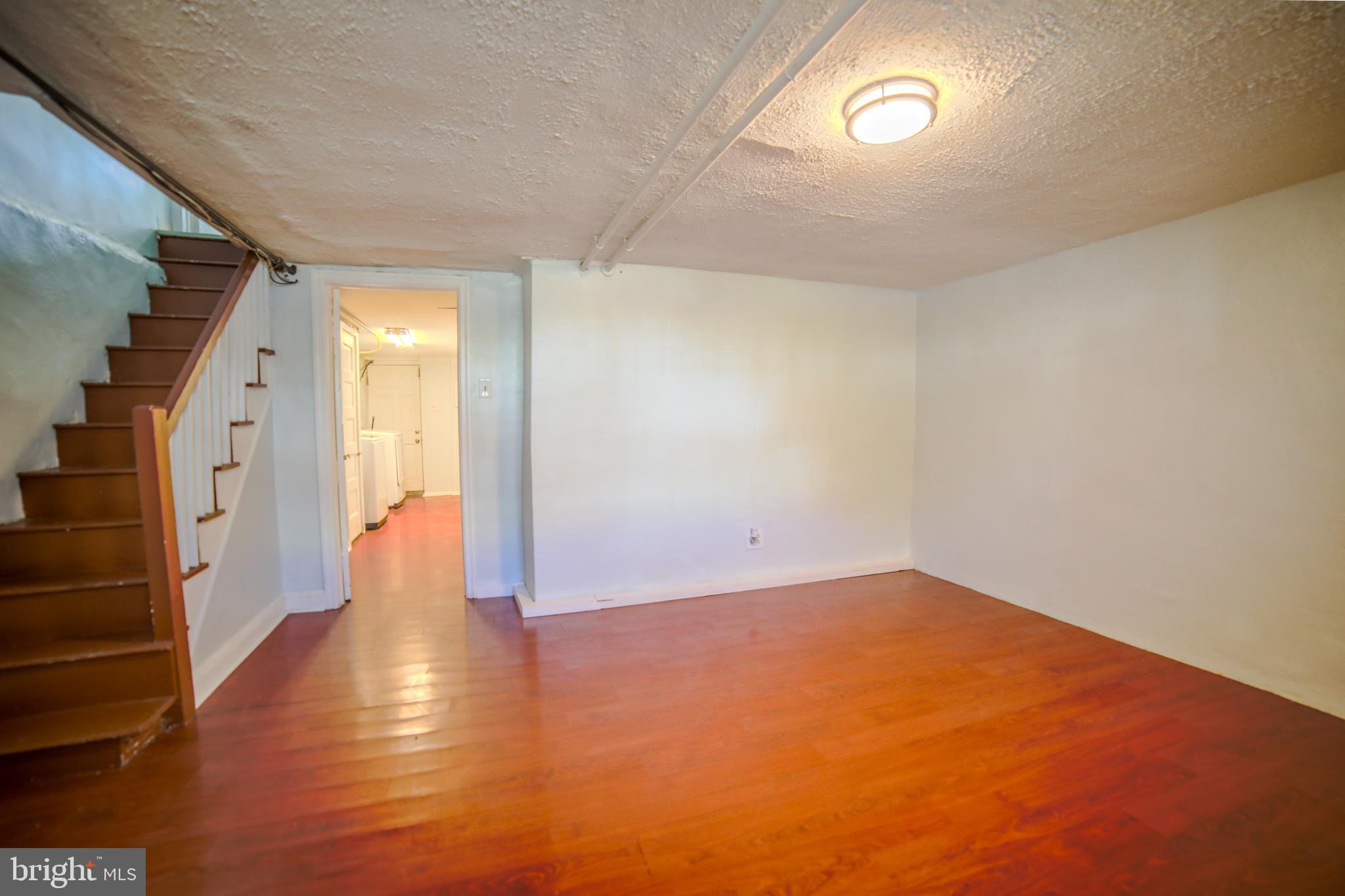 STONEHURST - Residential Lease