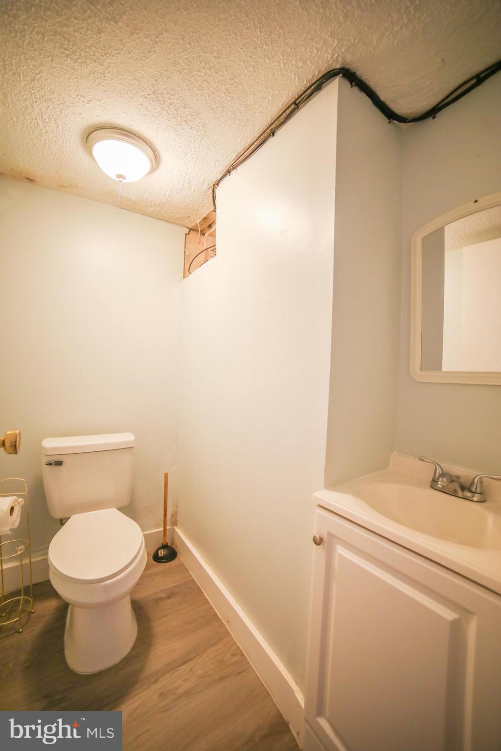 STONEHURST - Residential Lease