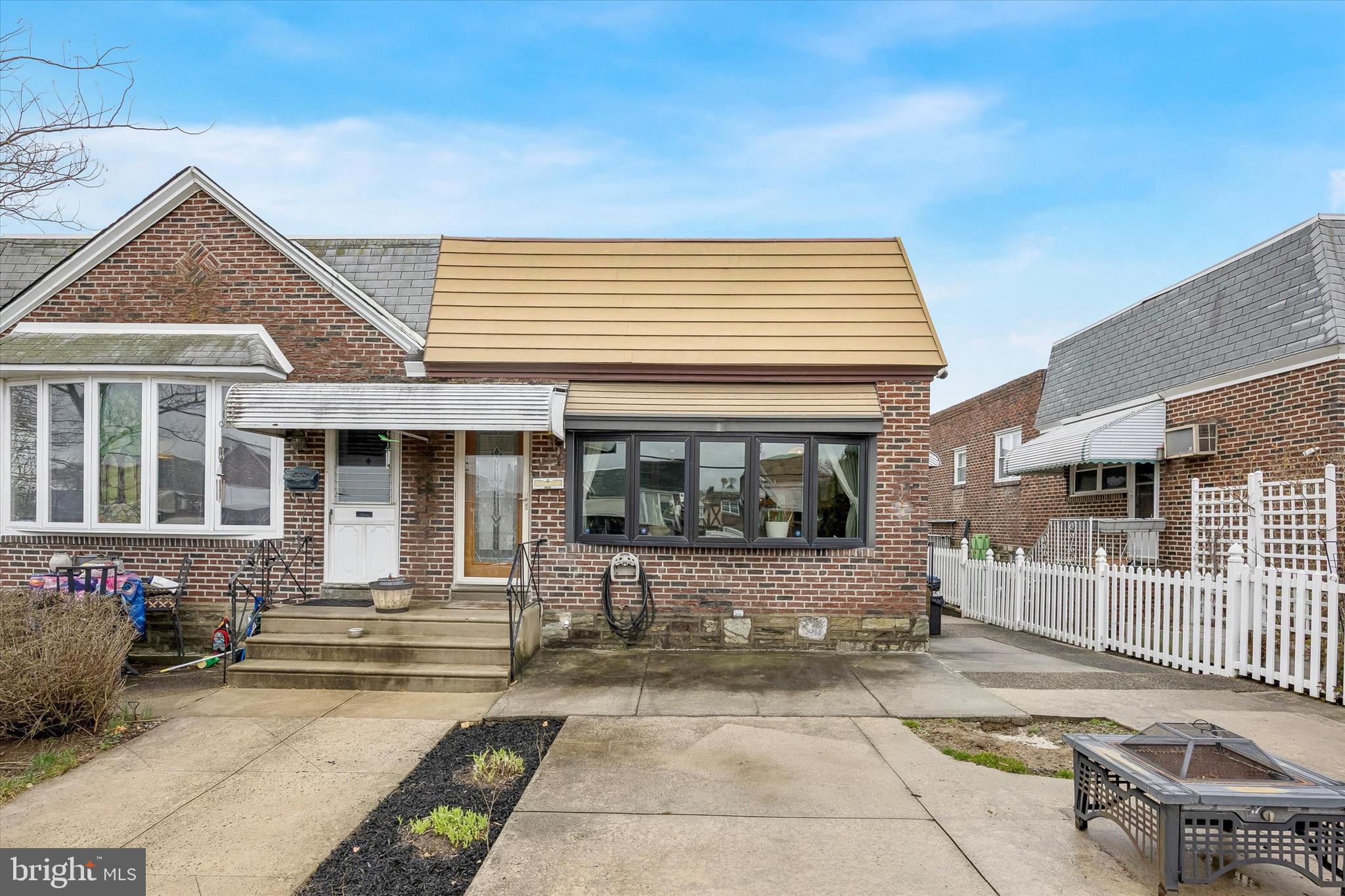 BELLS CORNER - Residential