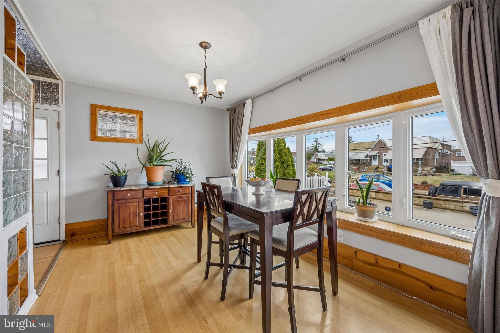 BELLS CORNER - Residential