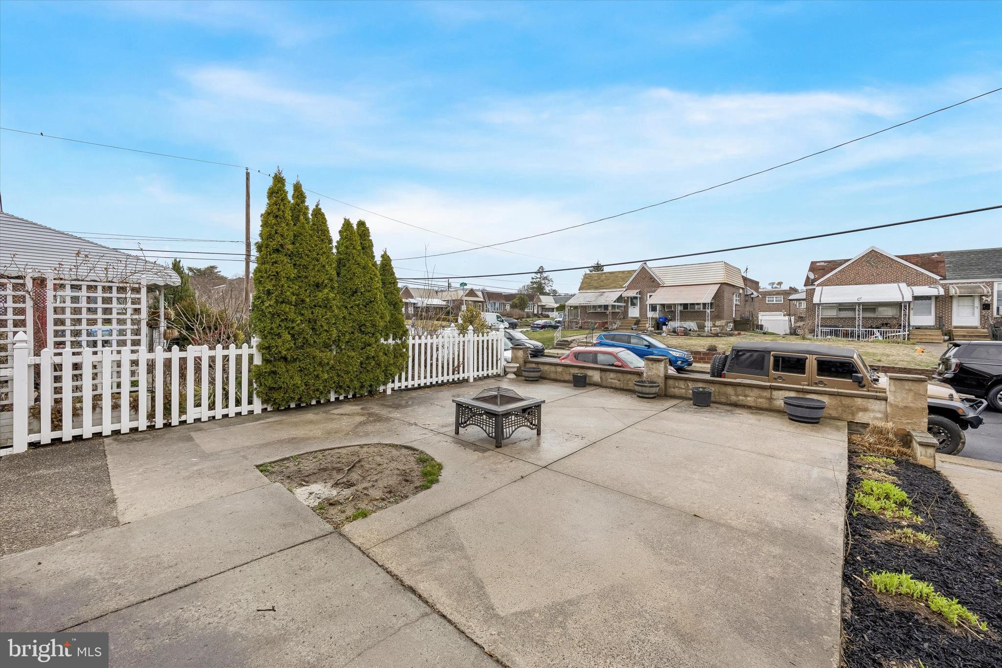 BELLS CORNER - Residential