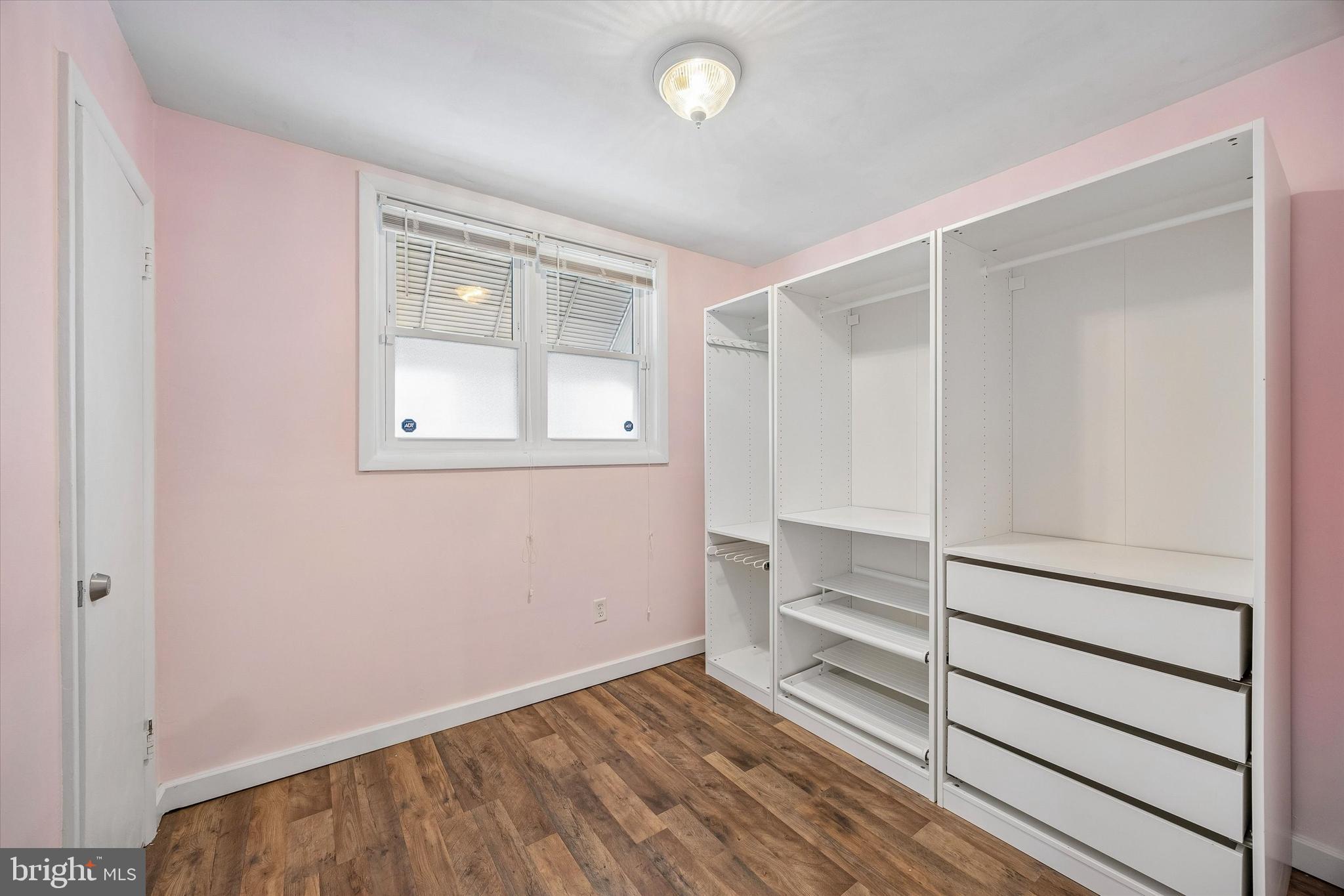 BELLS CORNER - Residential