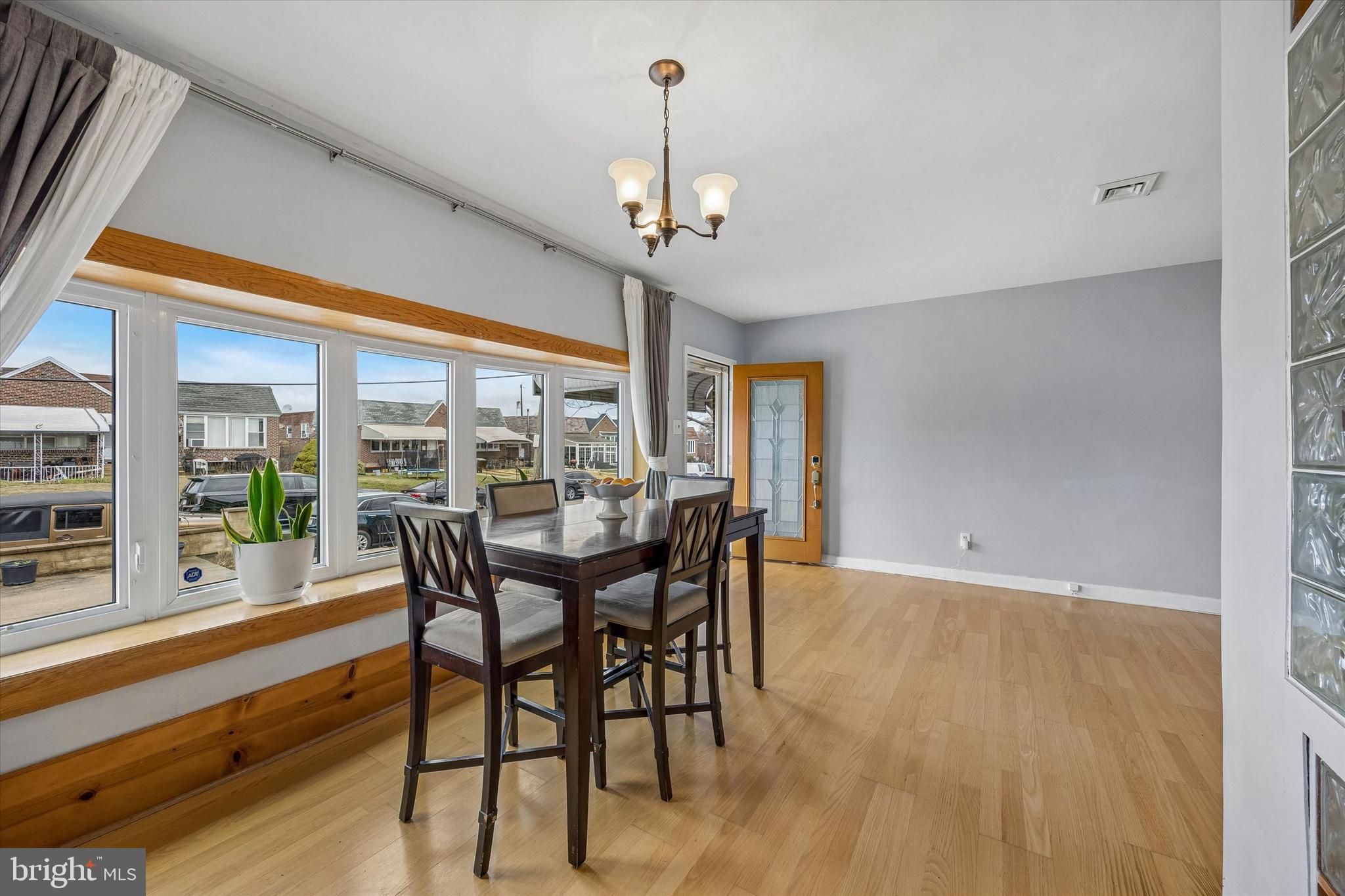 BELLS CORNER - Residential