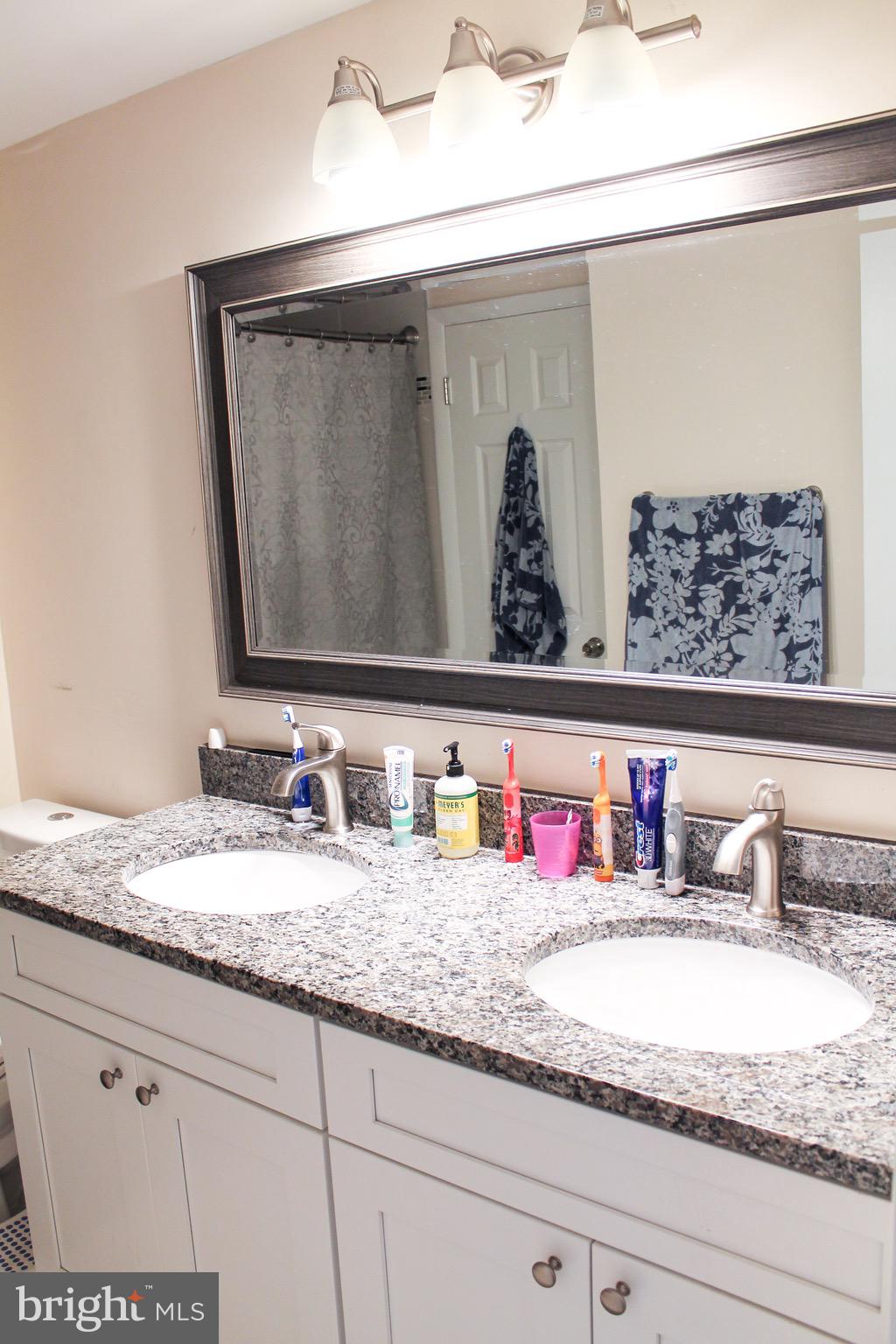 POINTER RIDGE - Residential