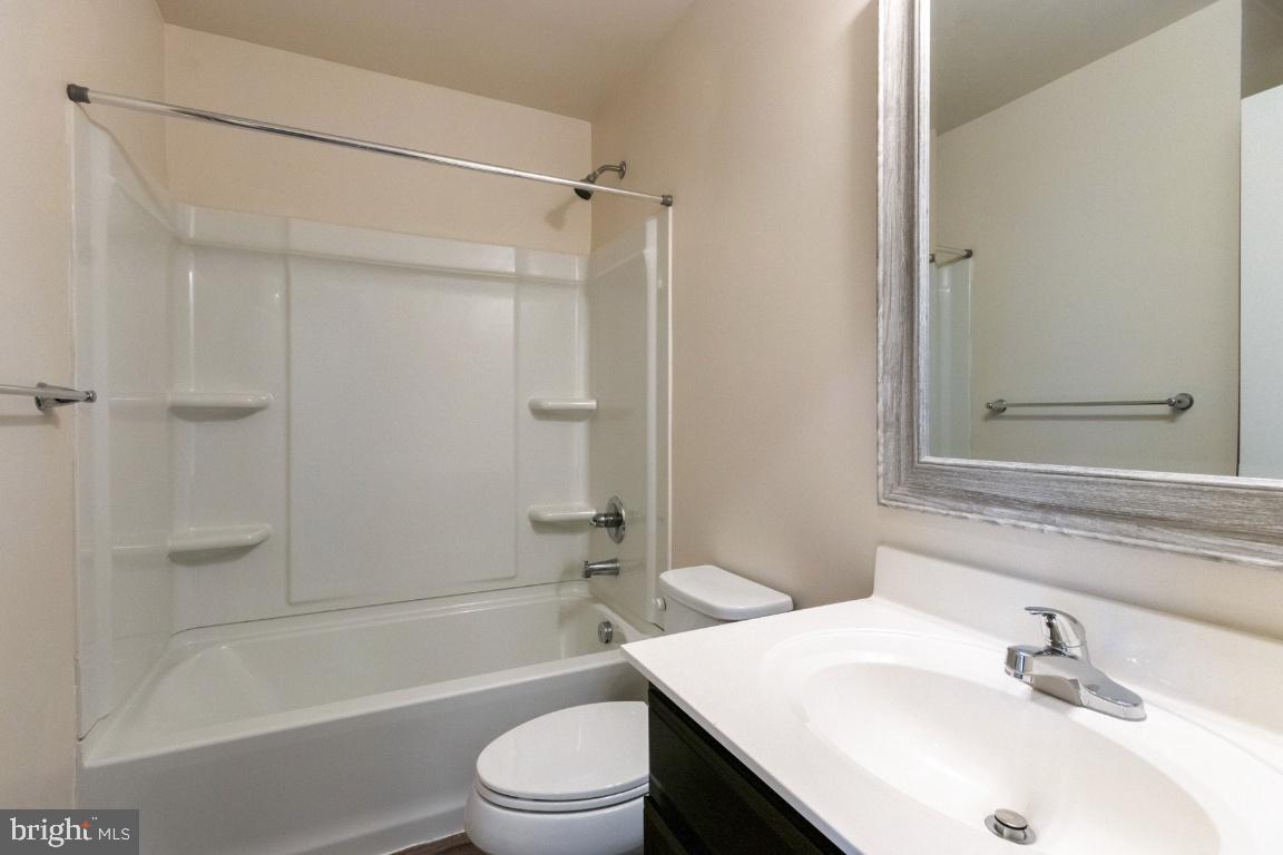 WILLOW GATE - Residential Lease