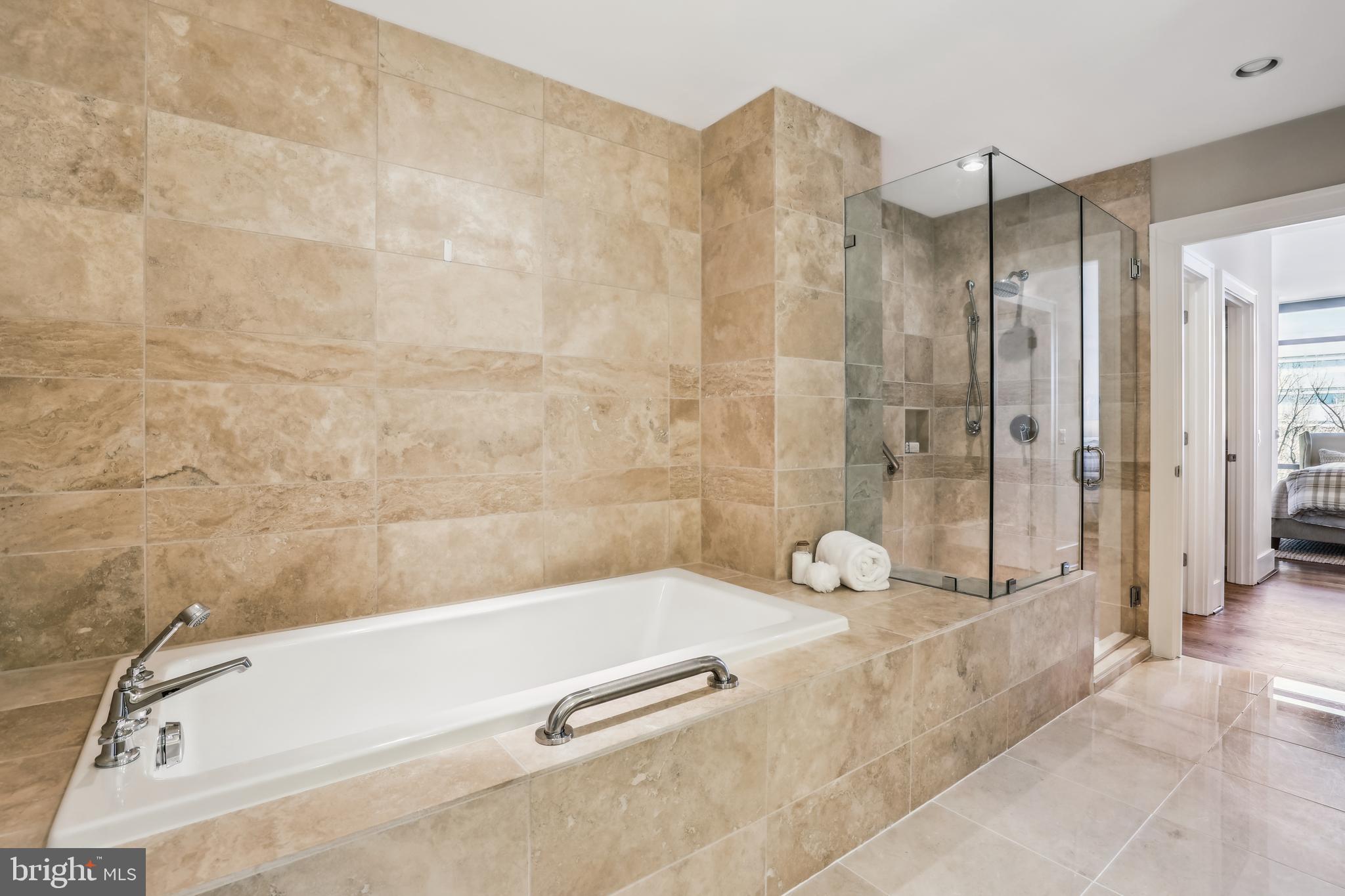 THE ORONOCO - Residential