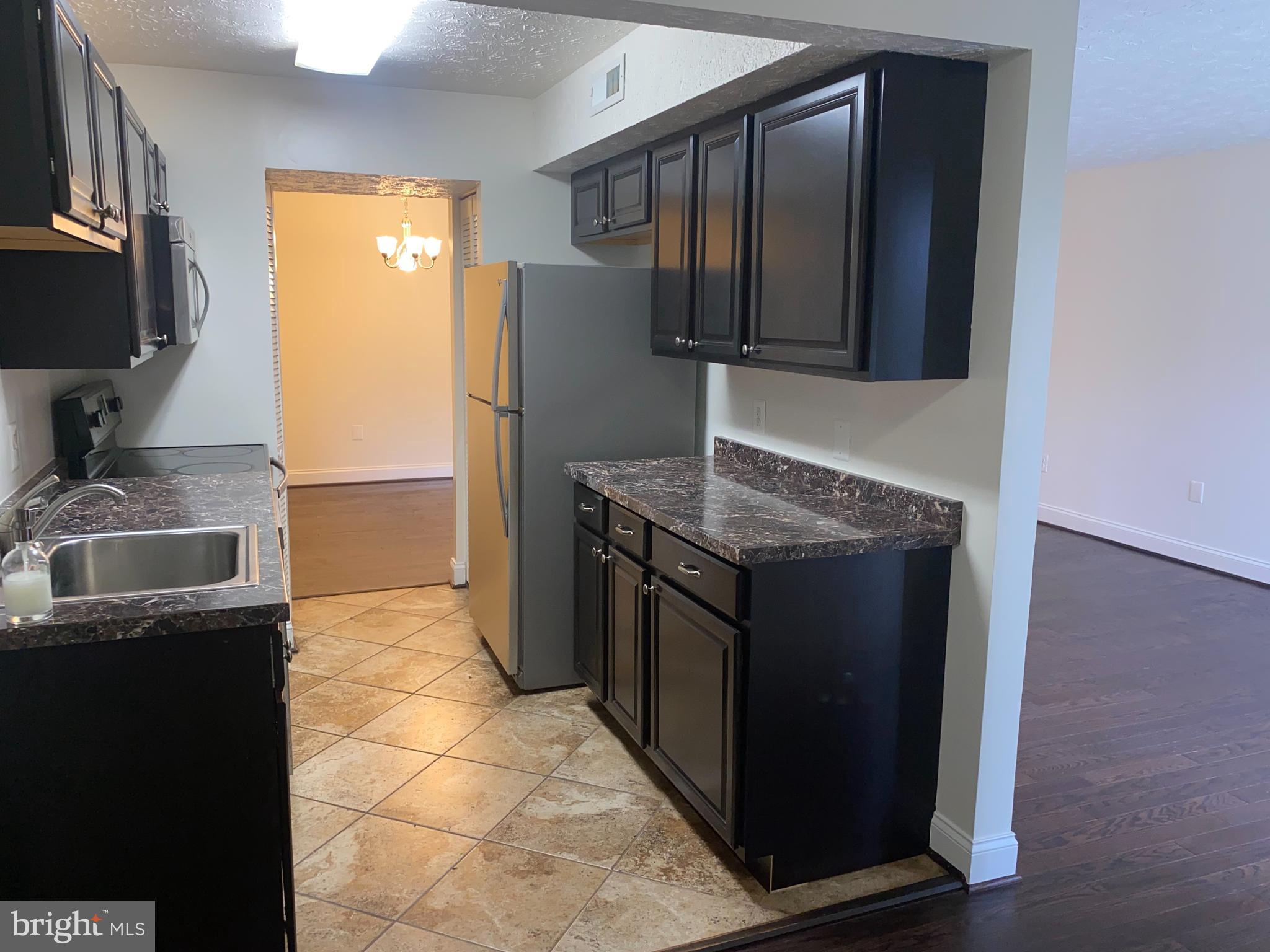 GREENBRIAR CONDO - Residential Lease