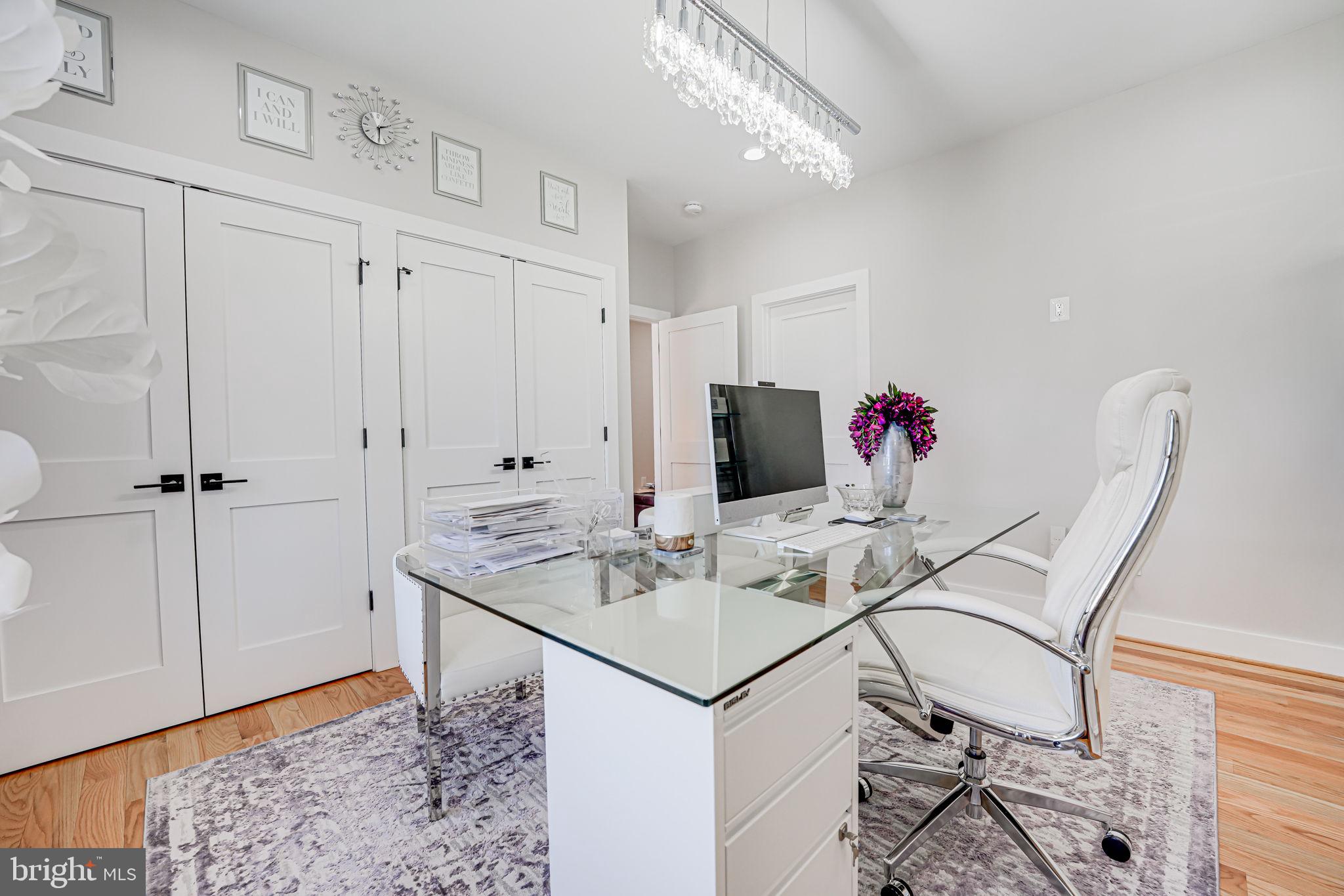 PIMMIT HILLS - Residential