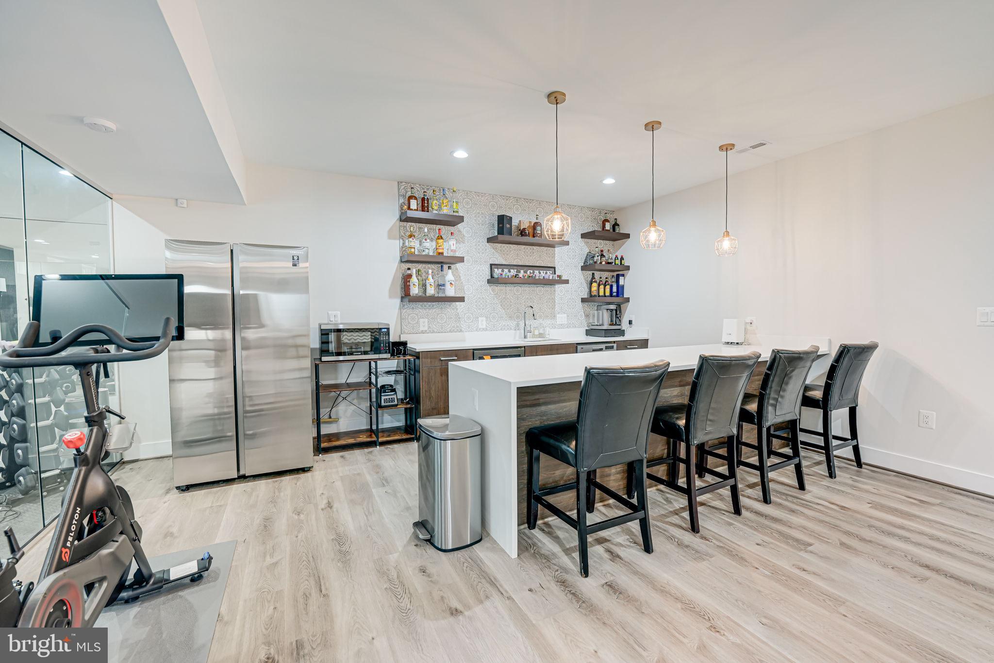 PIMMIT HILLS - Residential