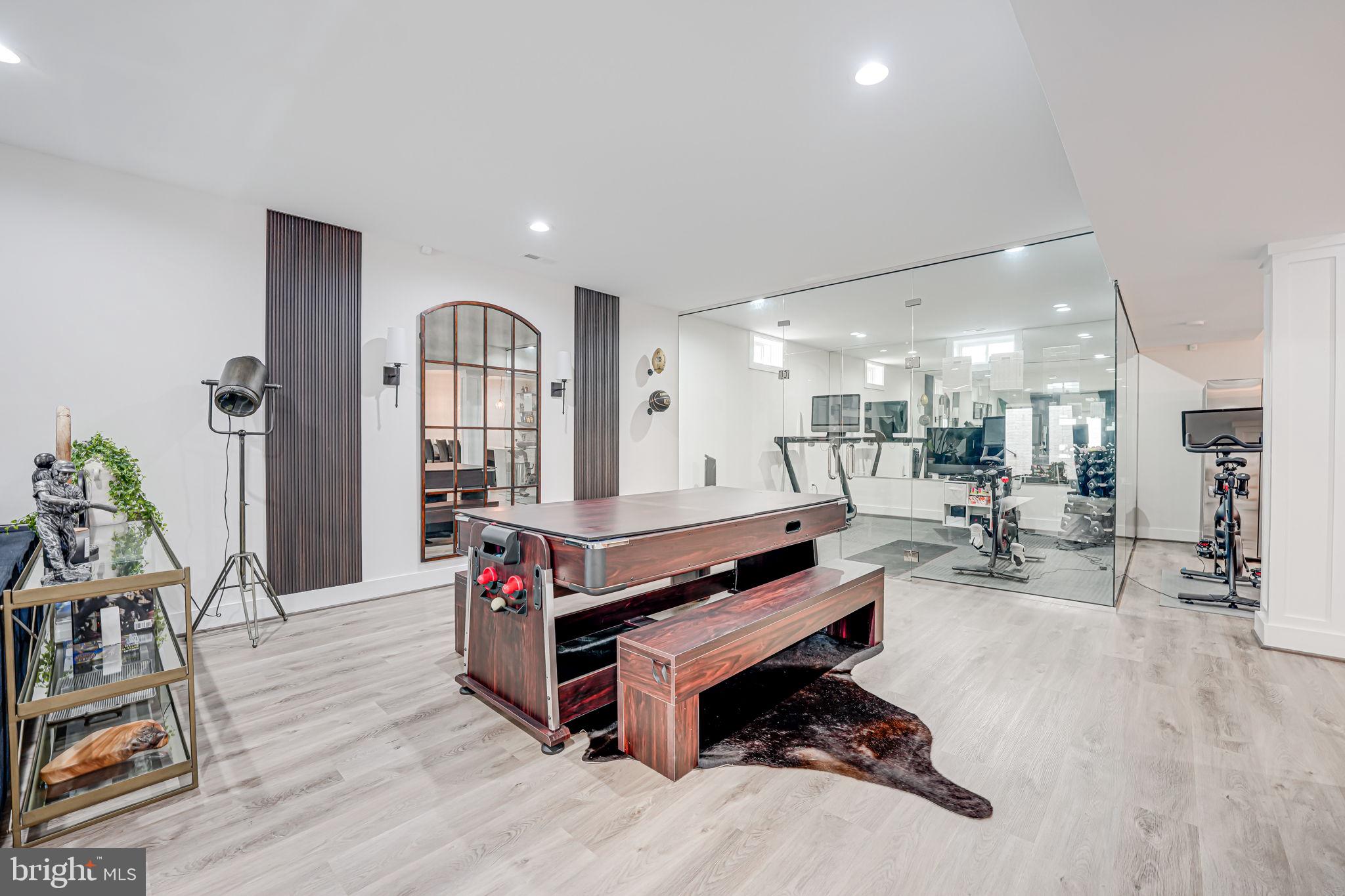 PIMMIT HILLS - Residential