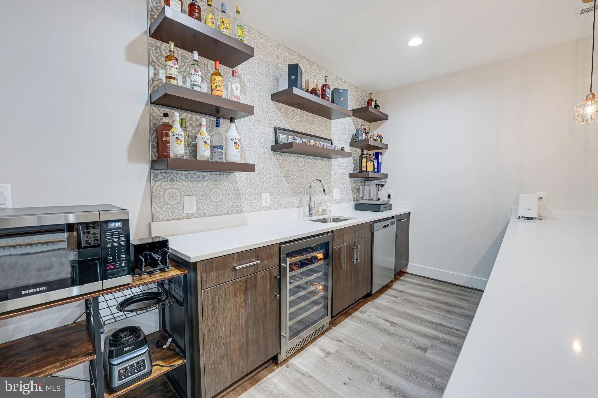 PIMMIT HILLS - Residential