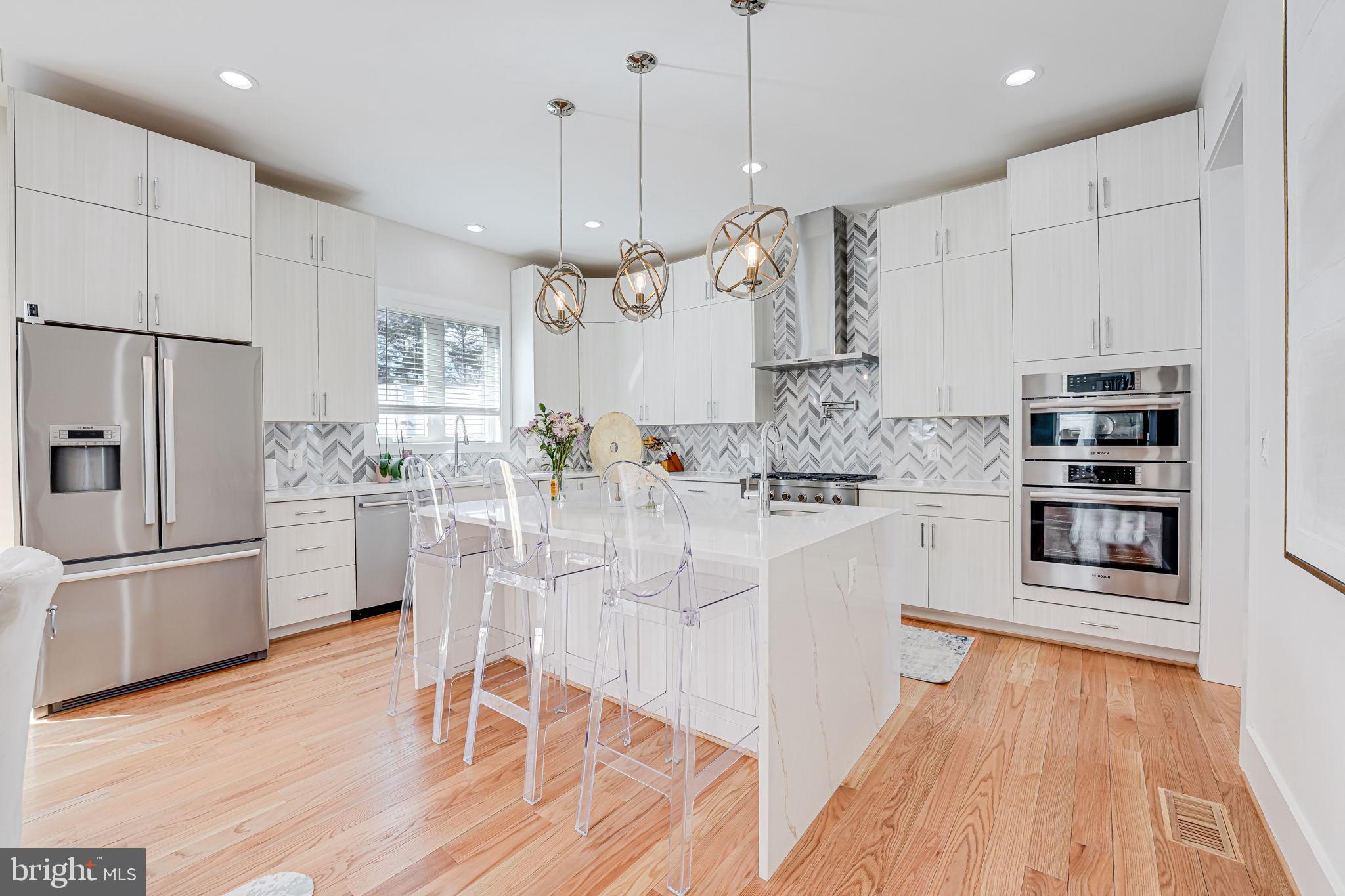 PIMMIT HILLS - Residential