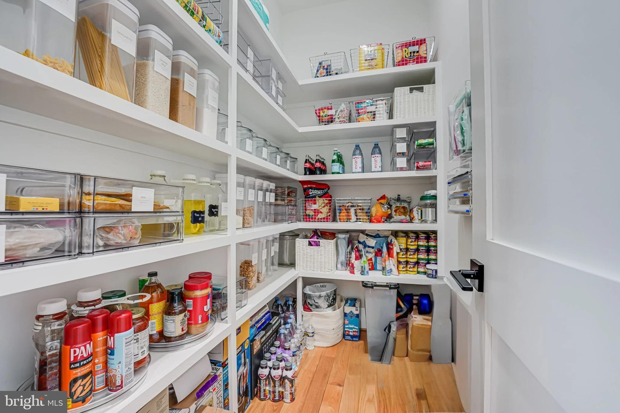 PIMMIT HILLS - Residential