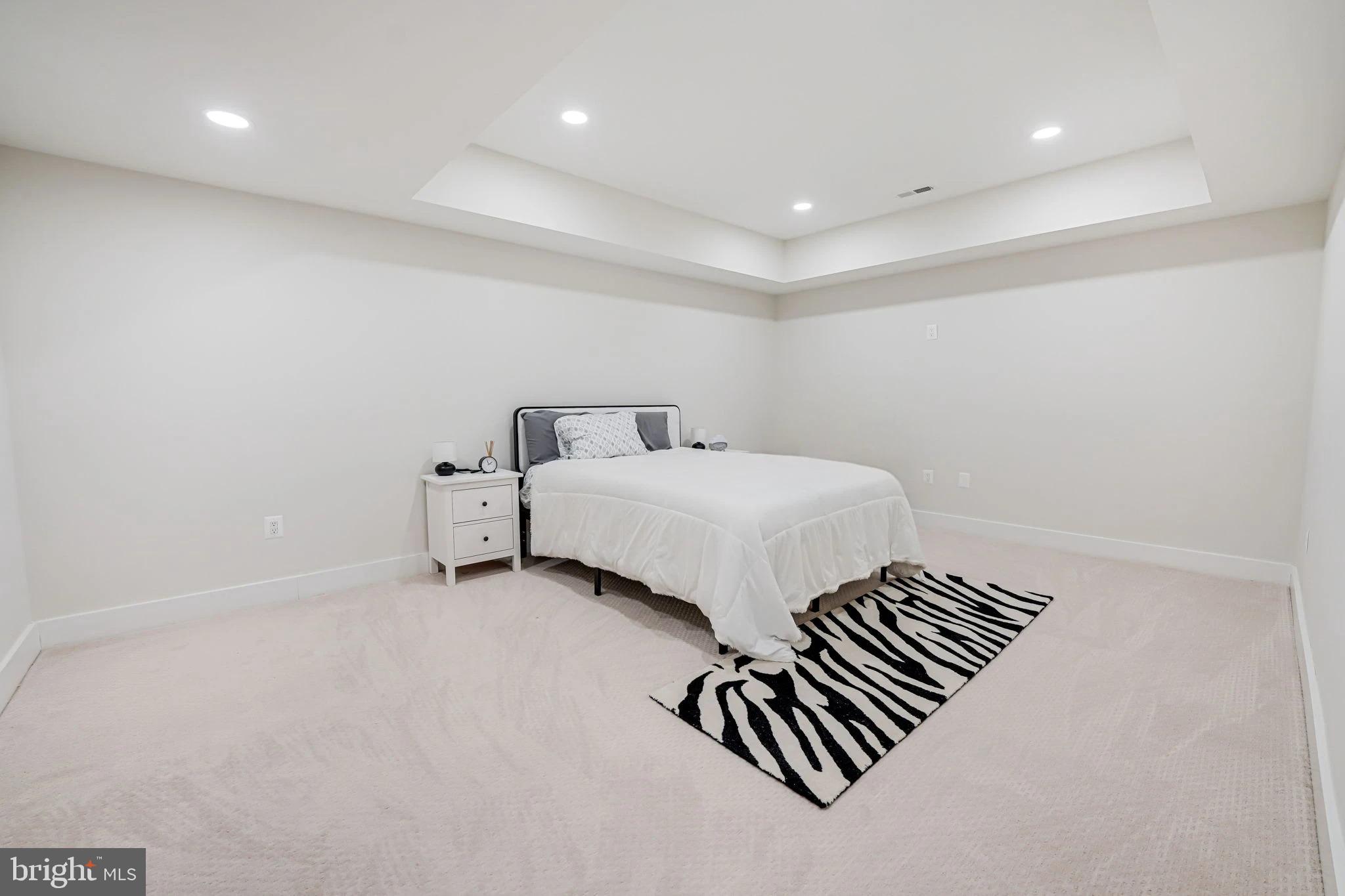 PIMMIT HILLS - Residential