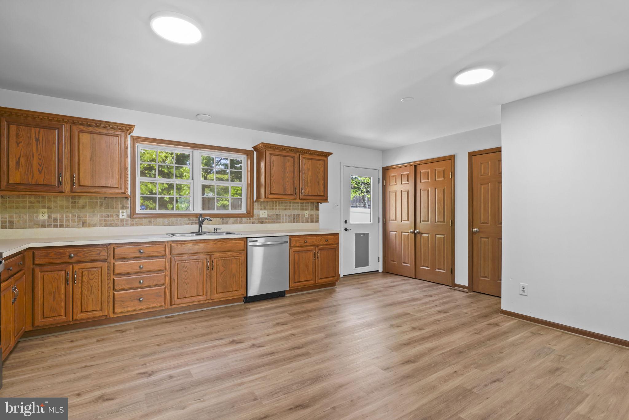 LONGVIEW - Residential