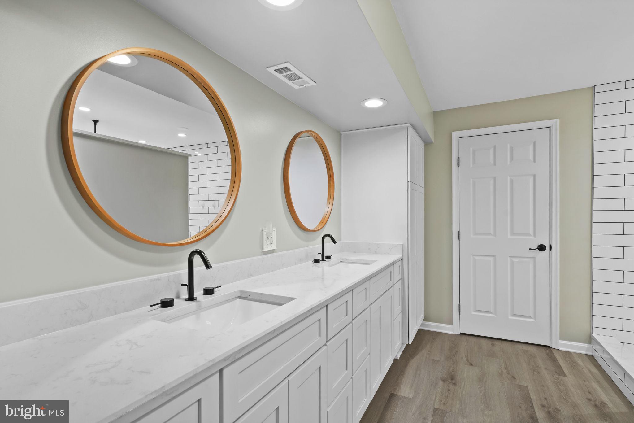 LONGVIEW - Residential