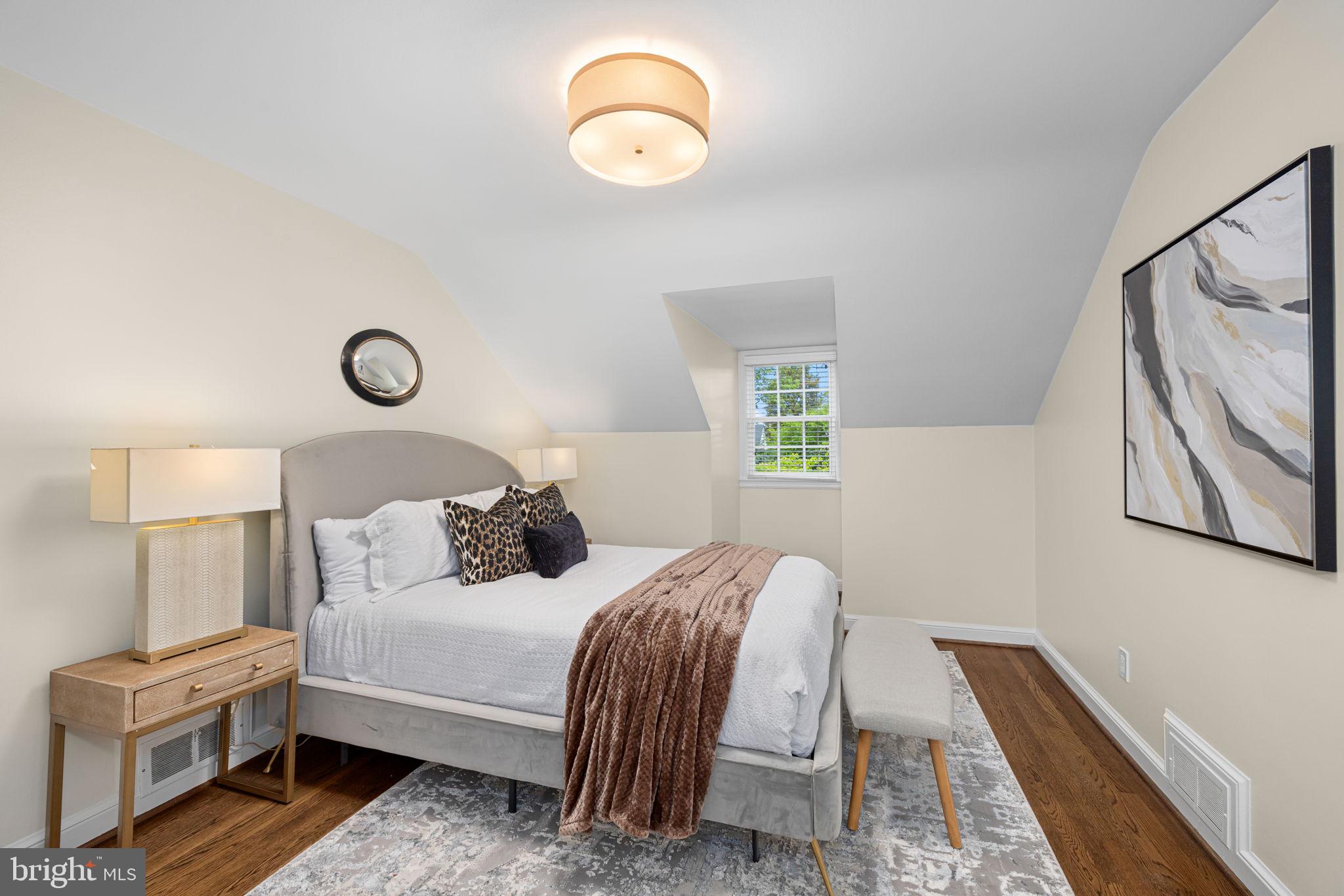 SPRING VALLEY - Residential