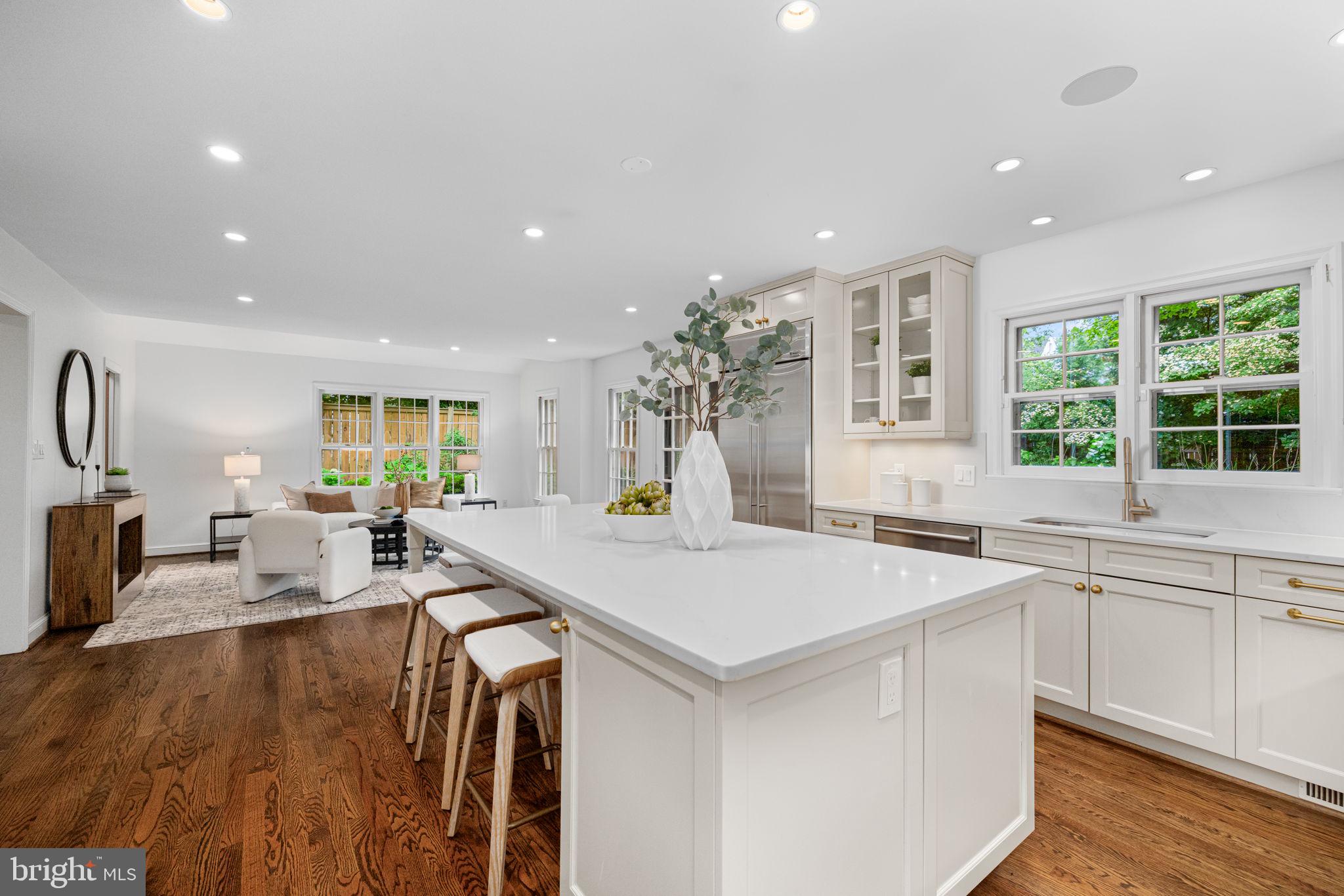 SPRING VALLEY - Residential