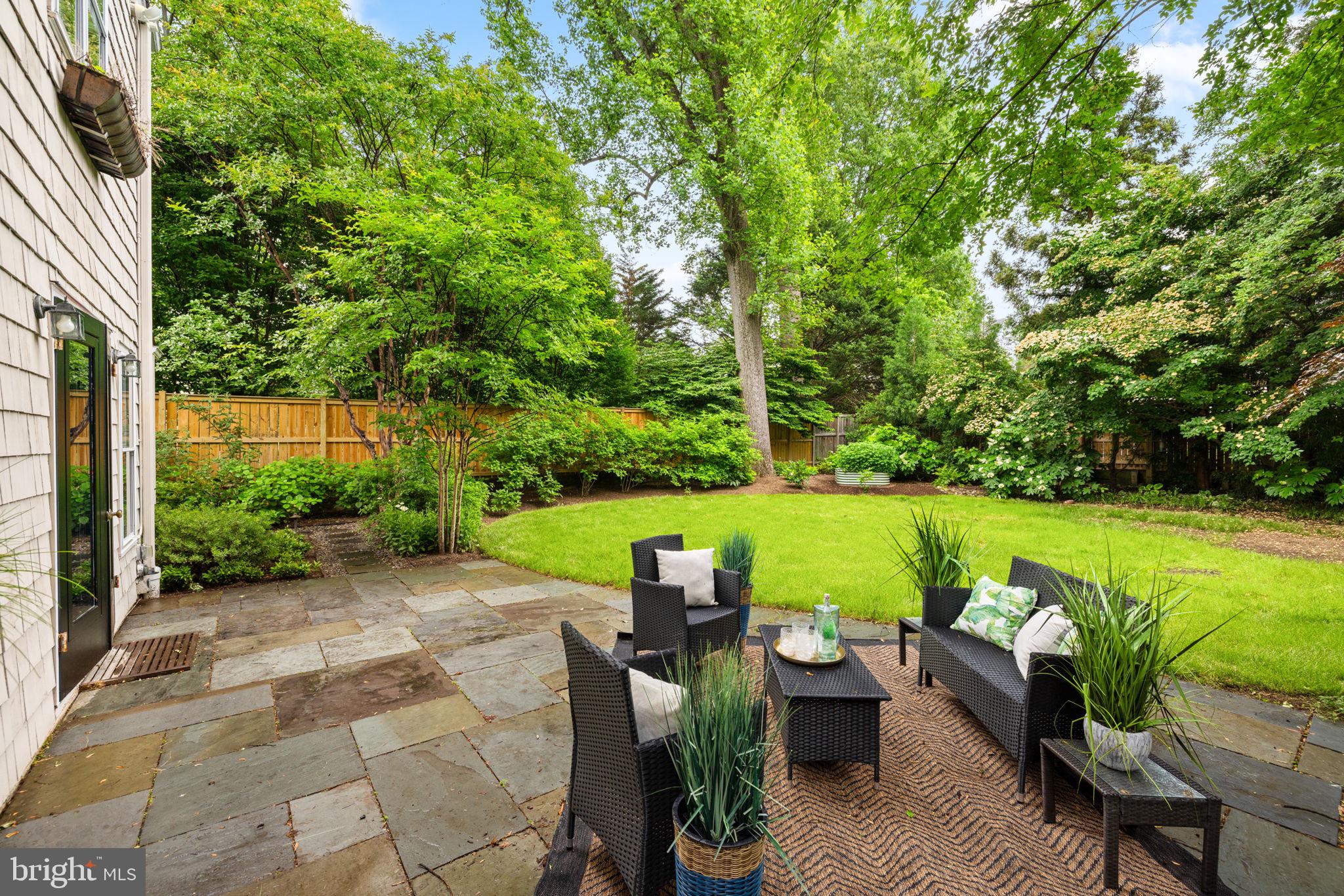 SPRING VALLEY - Residential