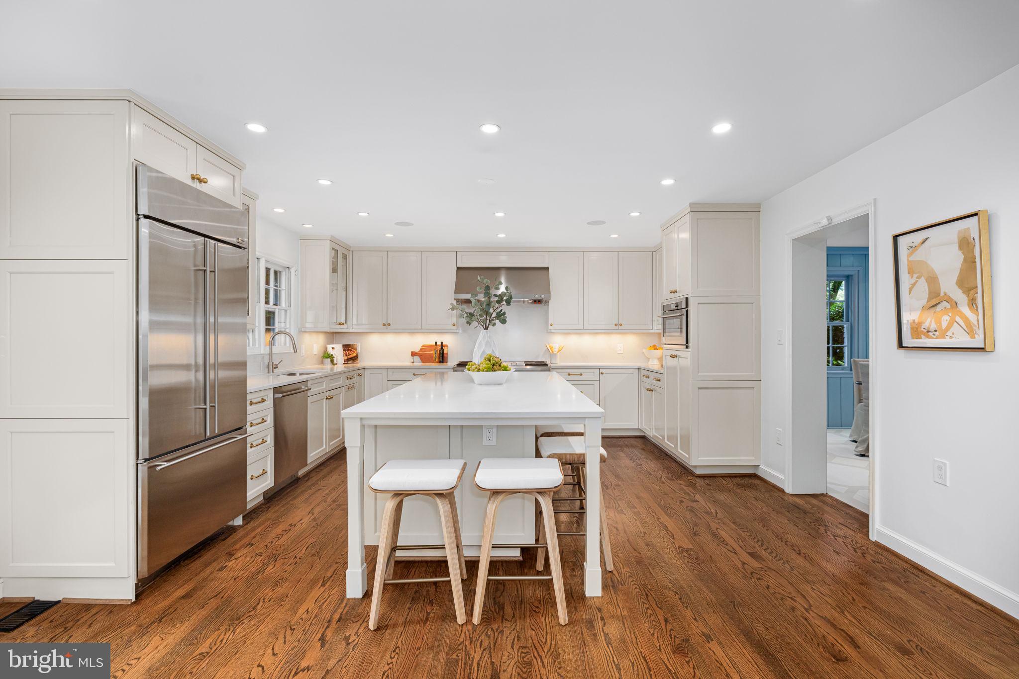 SPRING VALLEY - Residential