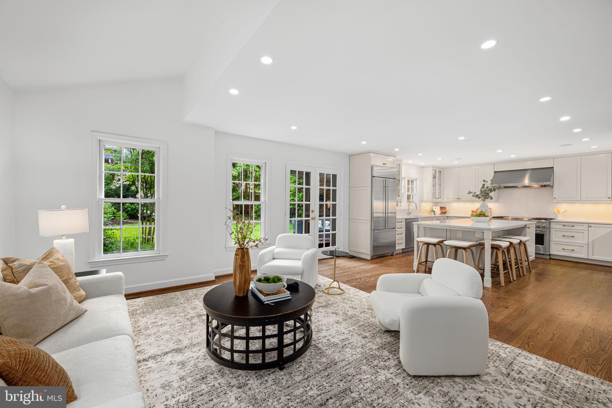 SPRING VALLEY - Residential