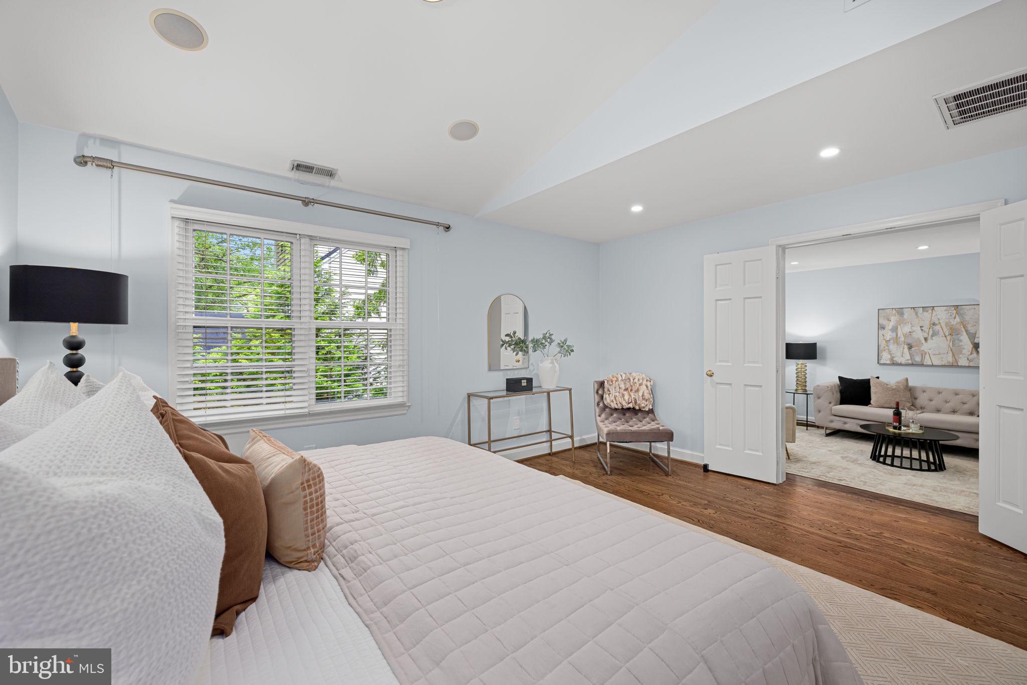 SPRING VALLEY - Residential
