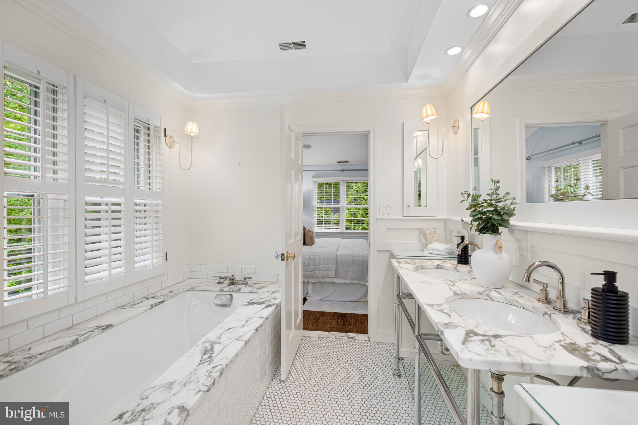 SPRING VALLEY - Residential