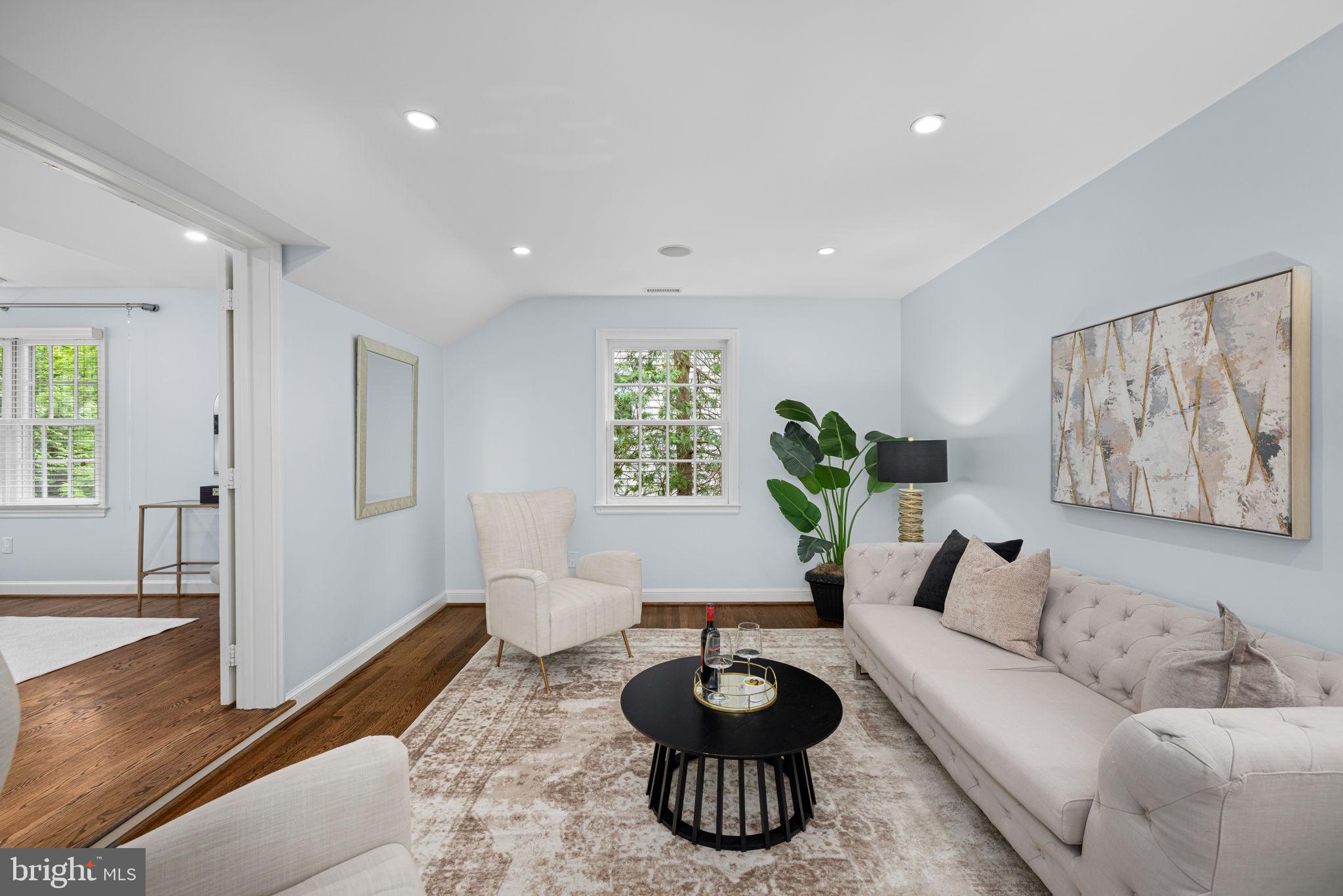 SPRING VALLEY - Residential